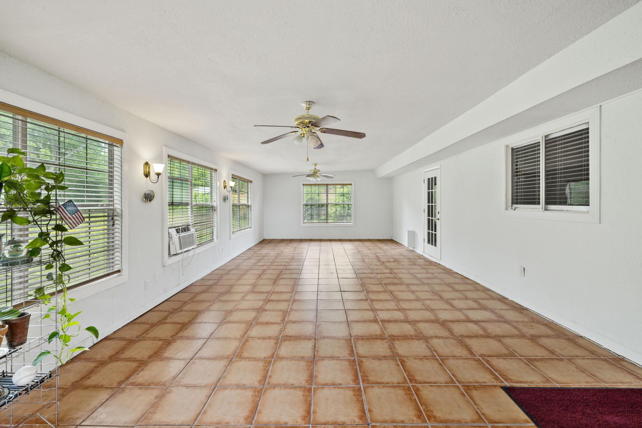 607 Elderberry Cv, Austin, TX 78745