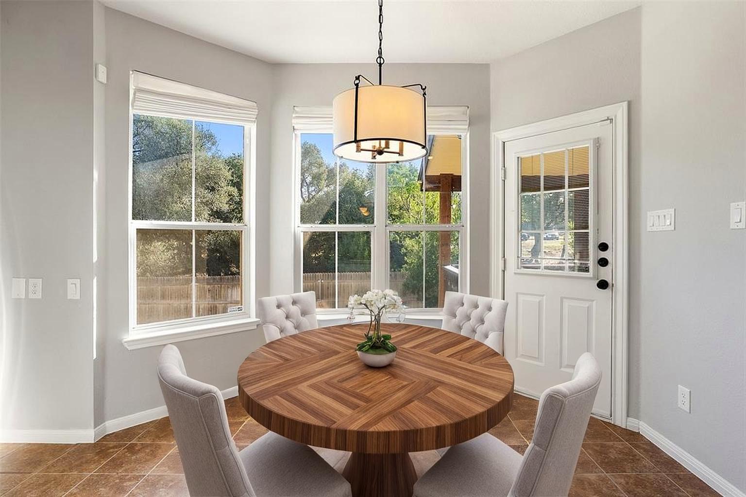 18017 Rosebud Pl, Round Rock, TX 78681