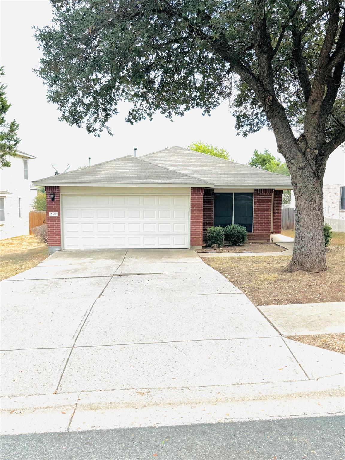 2802 Greenlee Dr, Leander, TX 78641