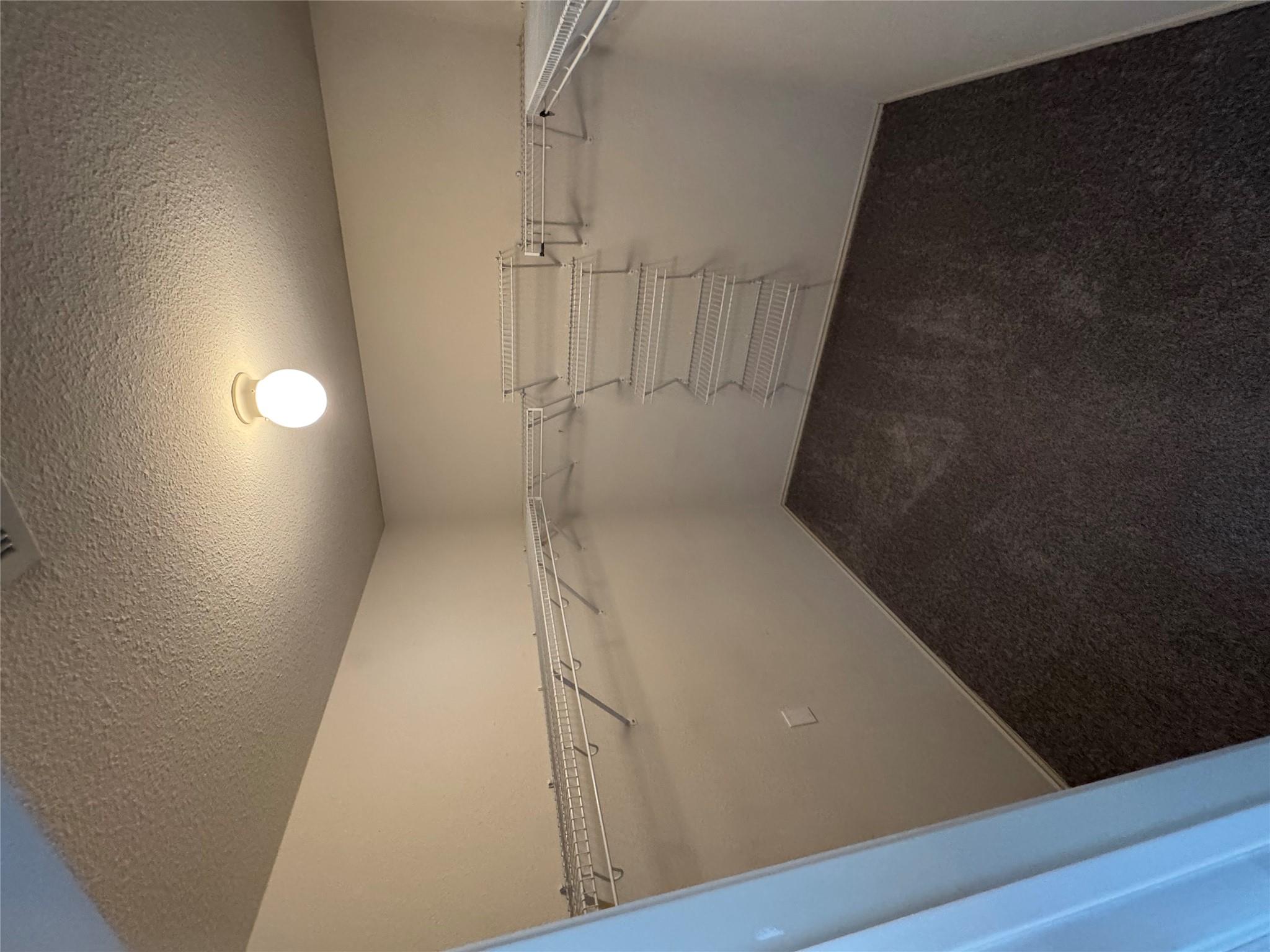 2802 Greenlee Dr, Leander, TX 78641