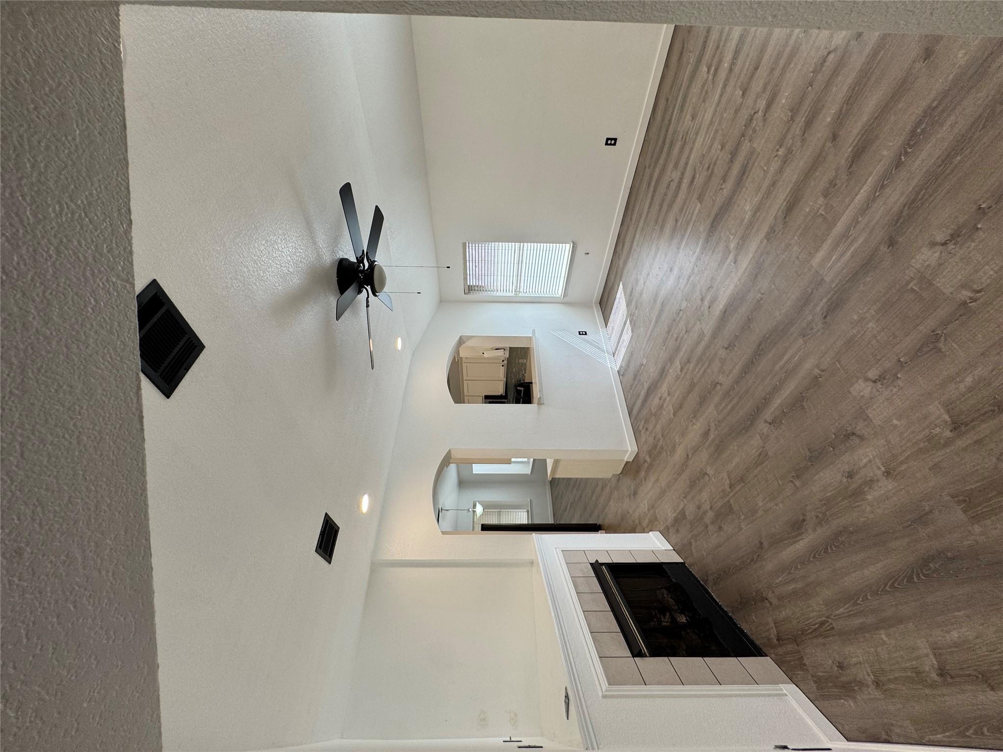 2802 Greenlee Dr, Leander, TX 78641