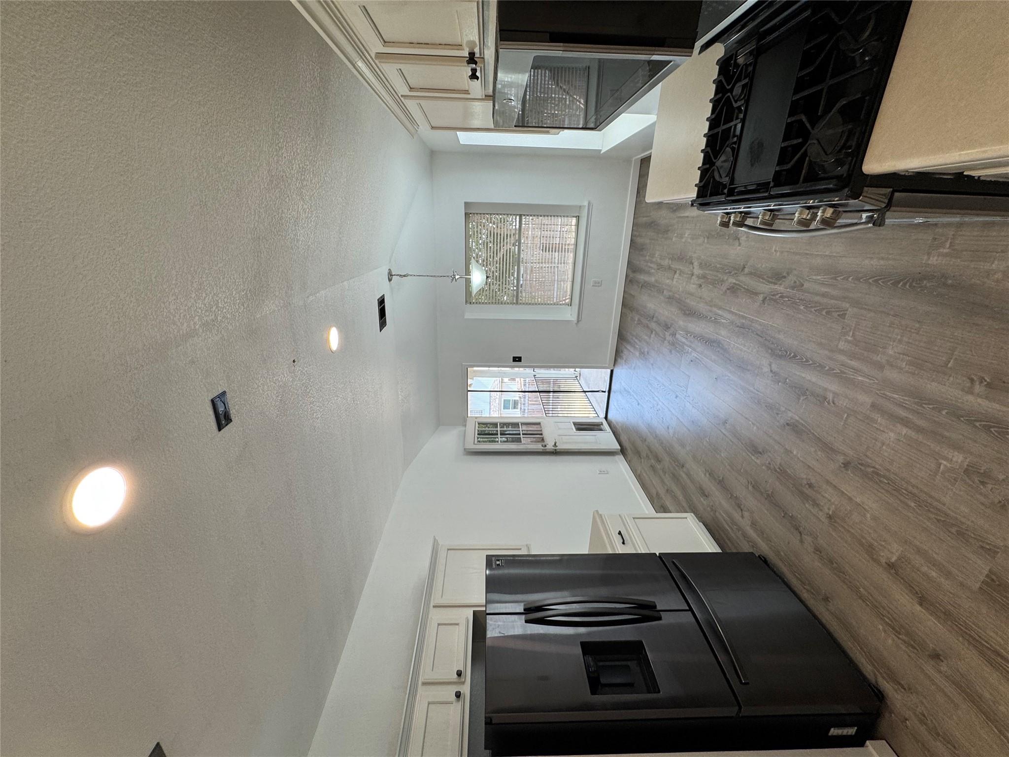 2802 Greenlee Dr, Leander, TX 78641