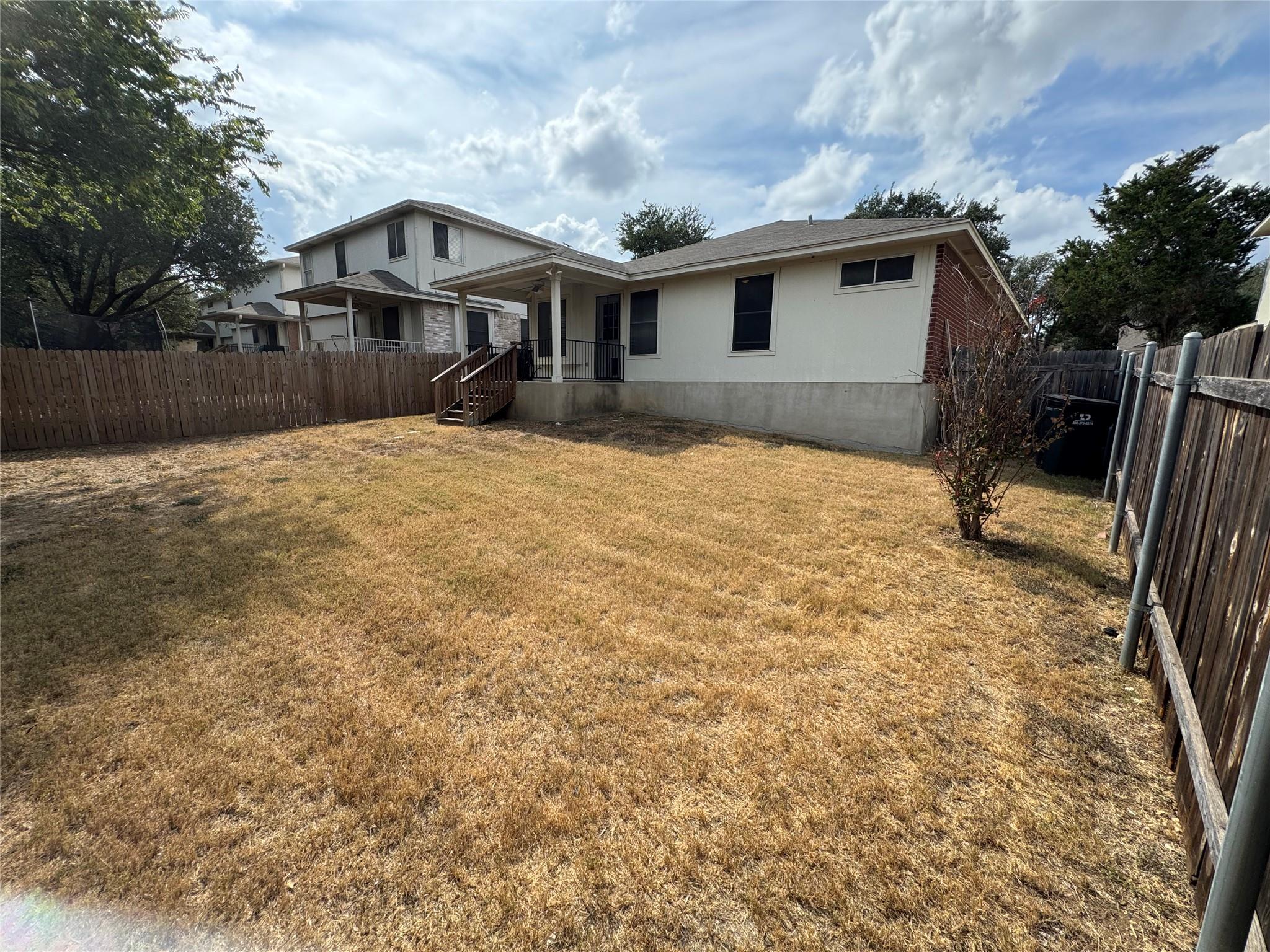 2802 Greenlee Dr, Leander, TX 78641