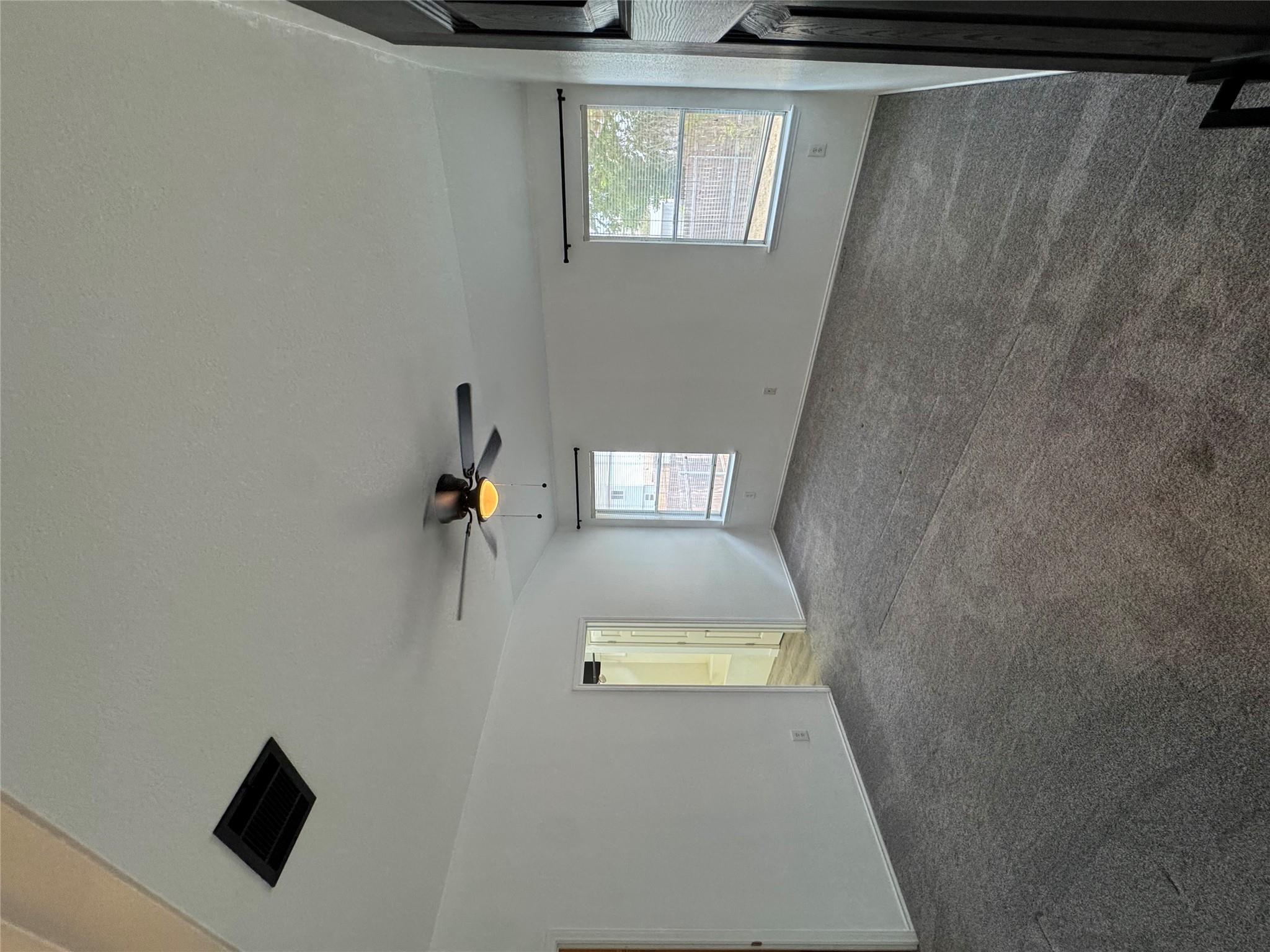 2802 Greenlee Dr, Leander, TX 78641