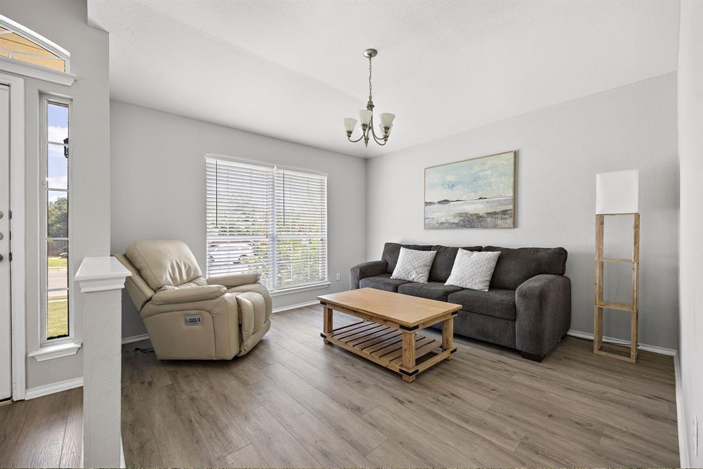 1202 Highland Dr, Cedar Park, TX 78613