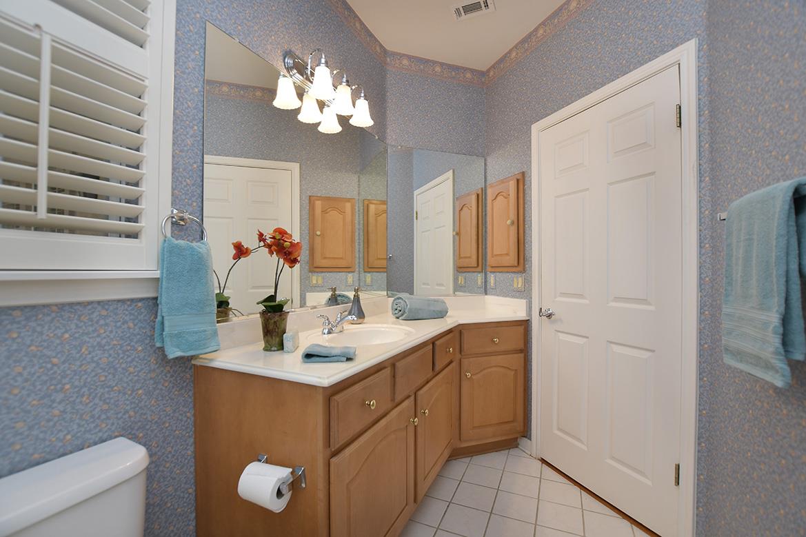 108 High Trail Dr, Georgetown, TX 78633