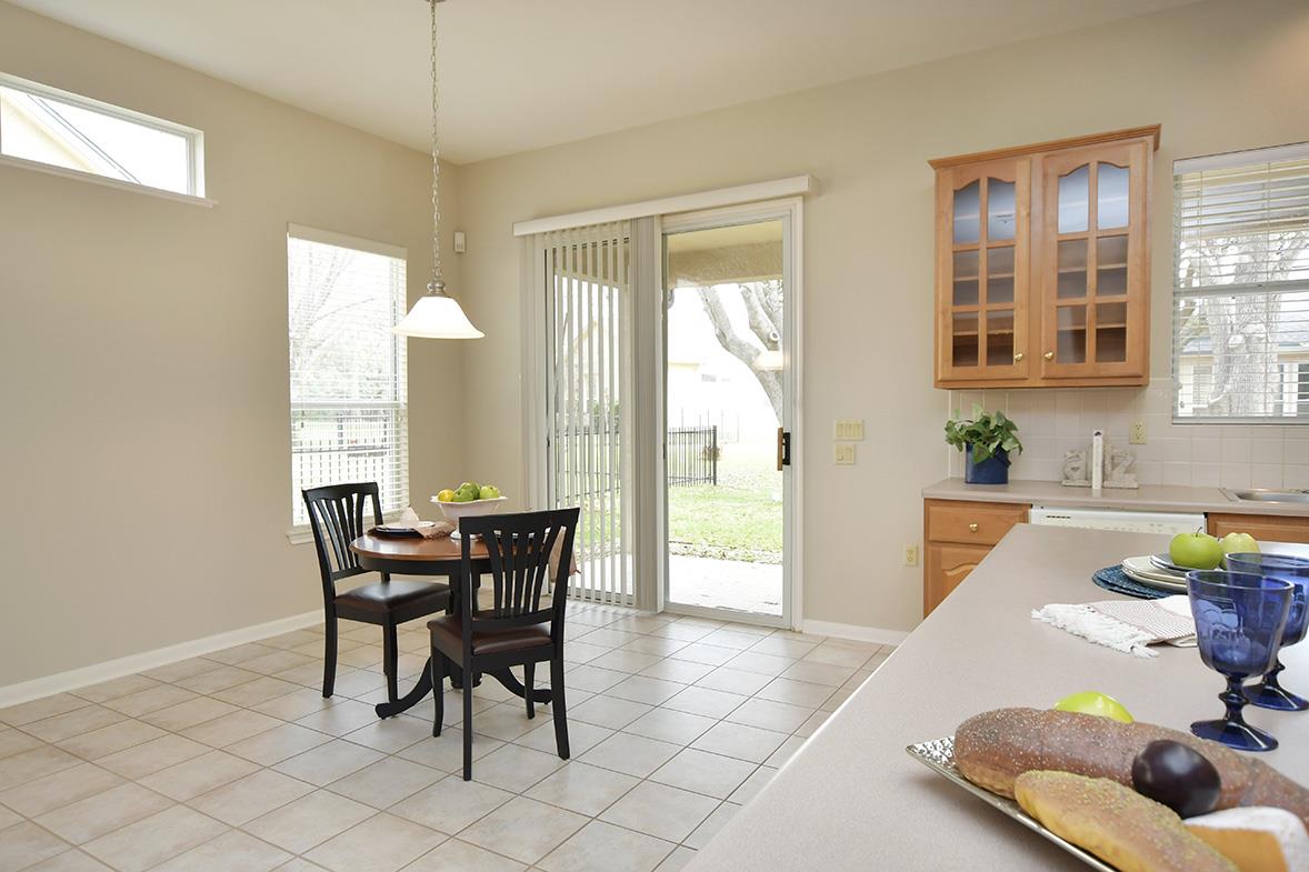 108 High Trail Dr, Georgetown, TX 78633