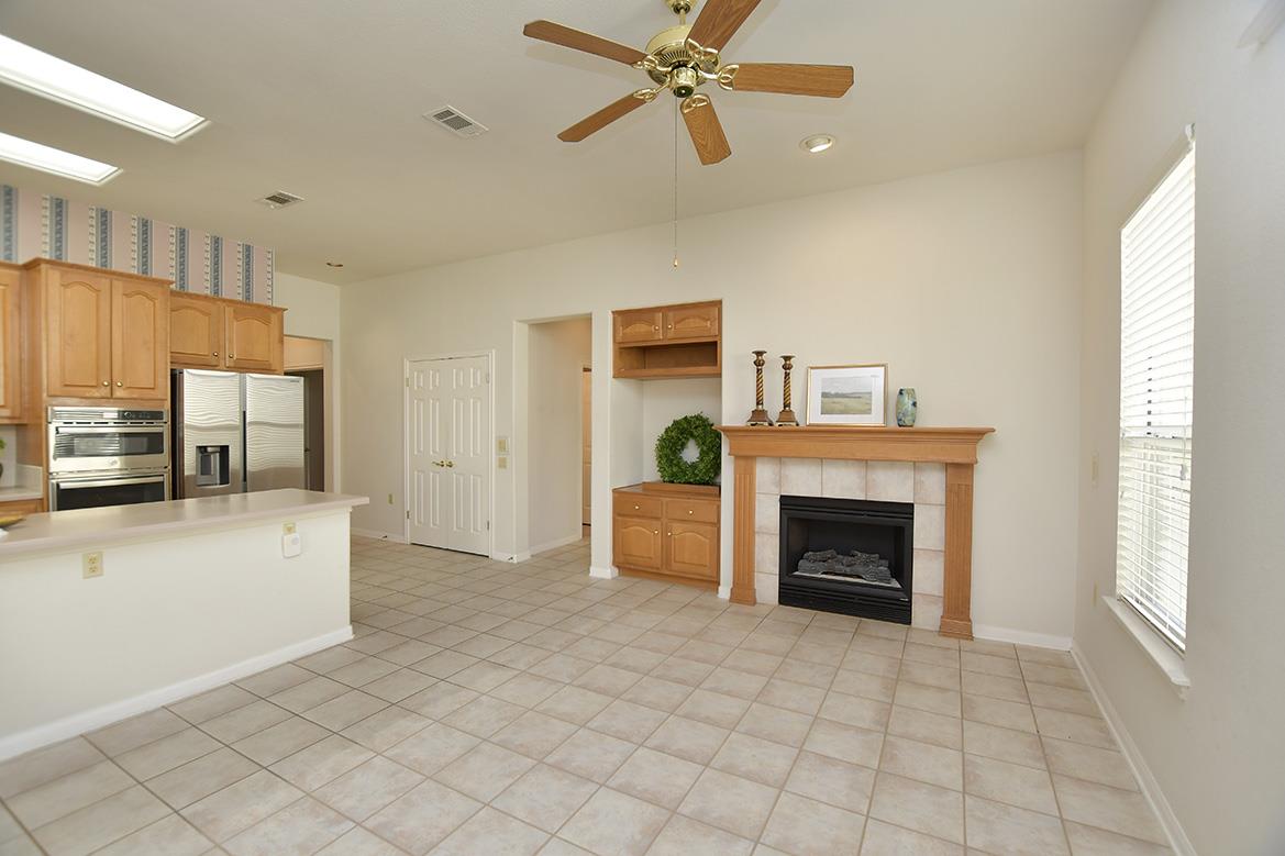 108 High Trail Dr, Georgetown, TX 78633