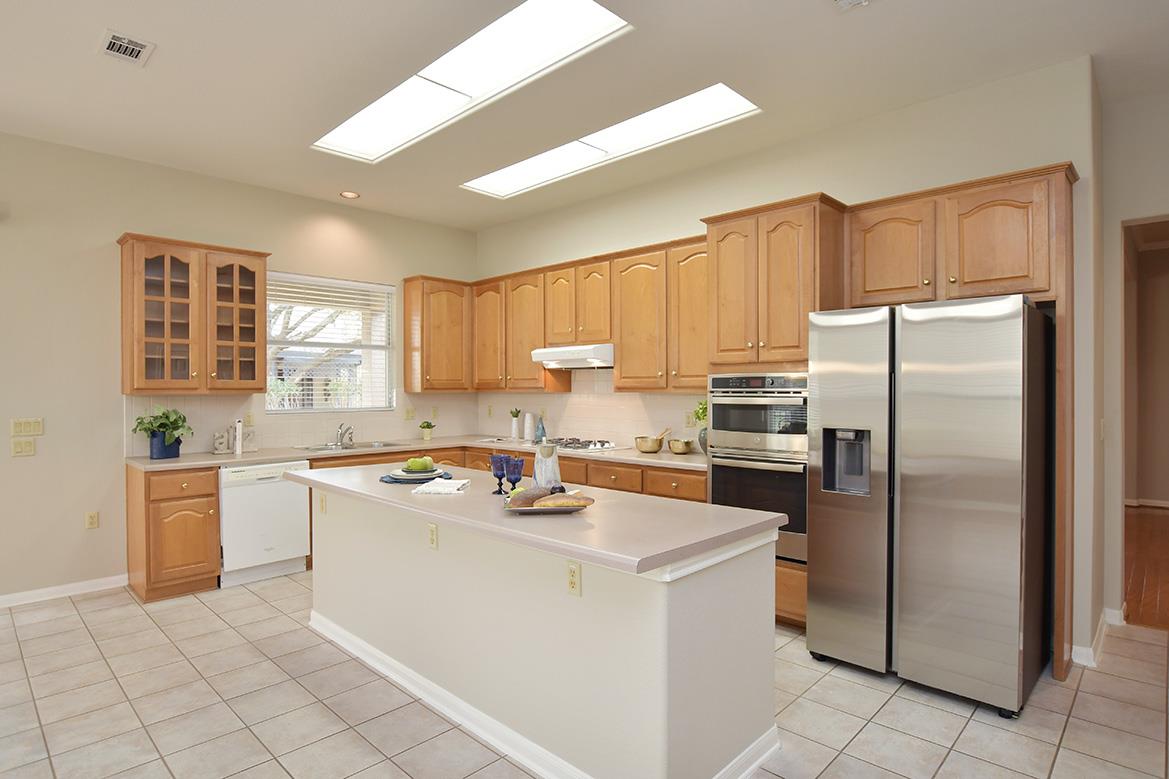 108 High Trail Dr, Georgetown, TX 78633