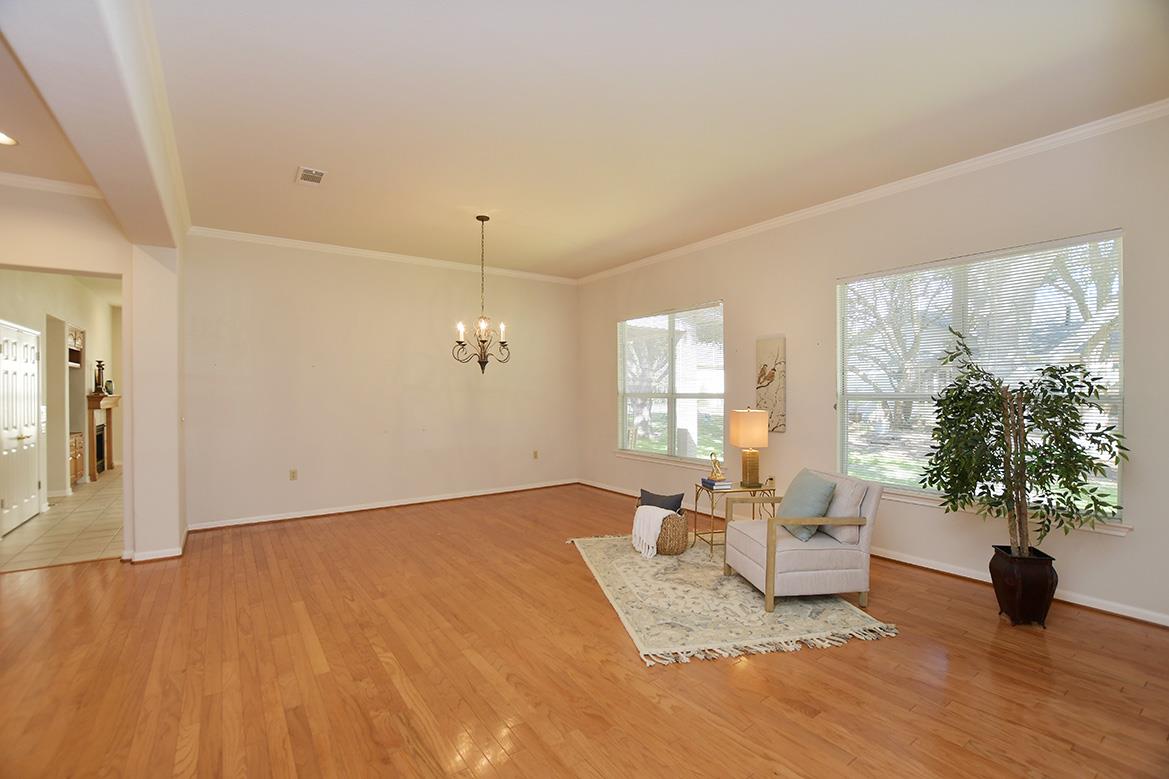 108 High Trail Dr, Georgetown, TX 78633