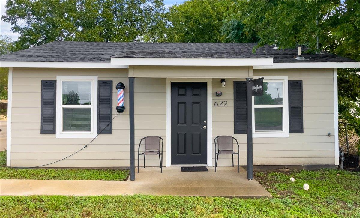 622 E 6th Ave, Belton, TX 76513