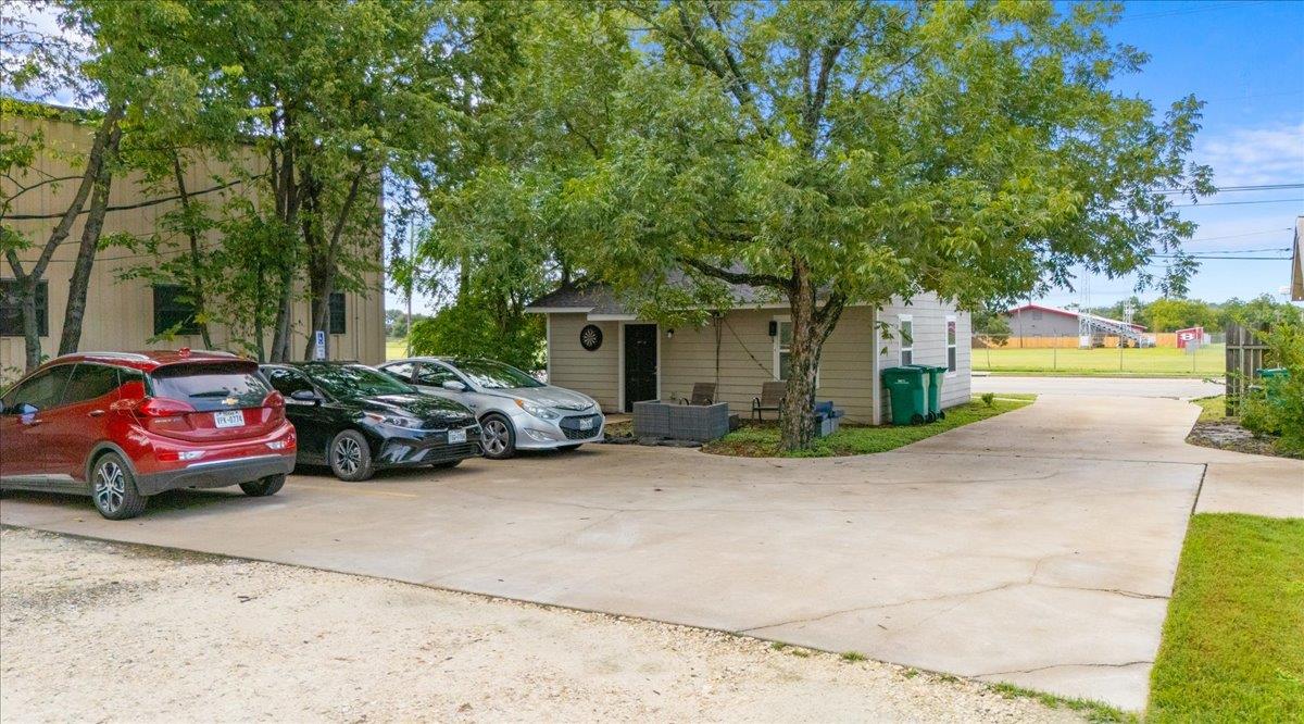622 E 6th Ave, Belton, TX 76513
