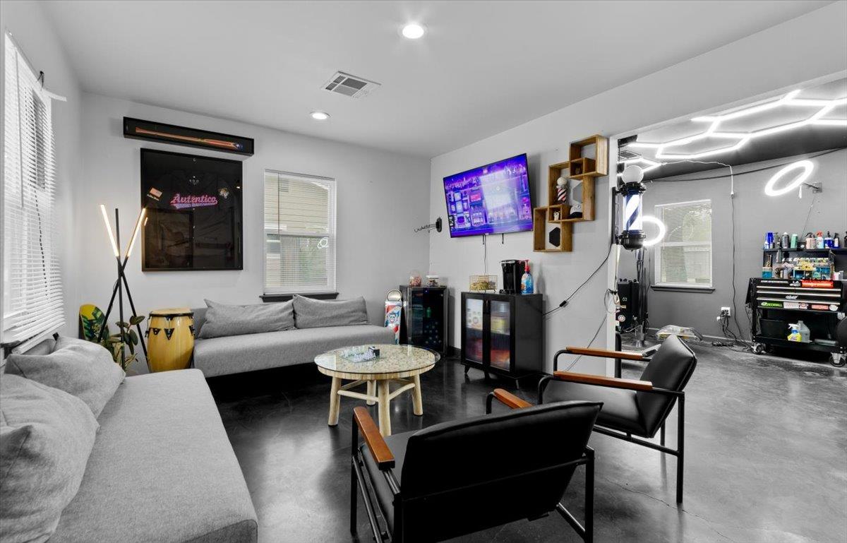 622 E 6th Ave, Belton, TX 76513