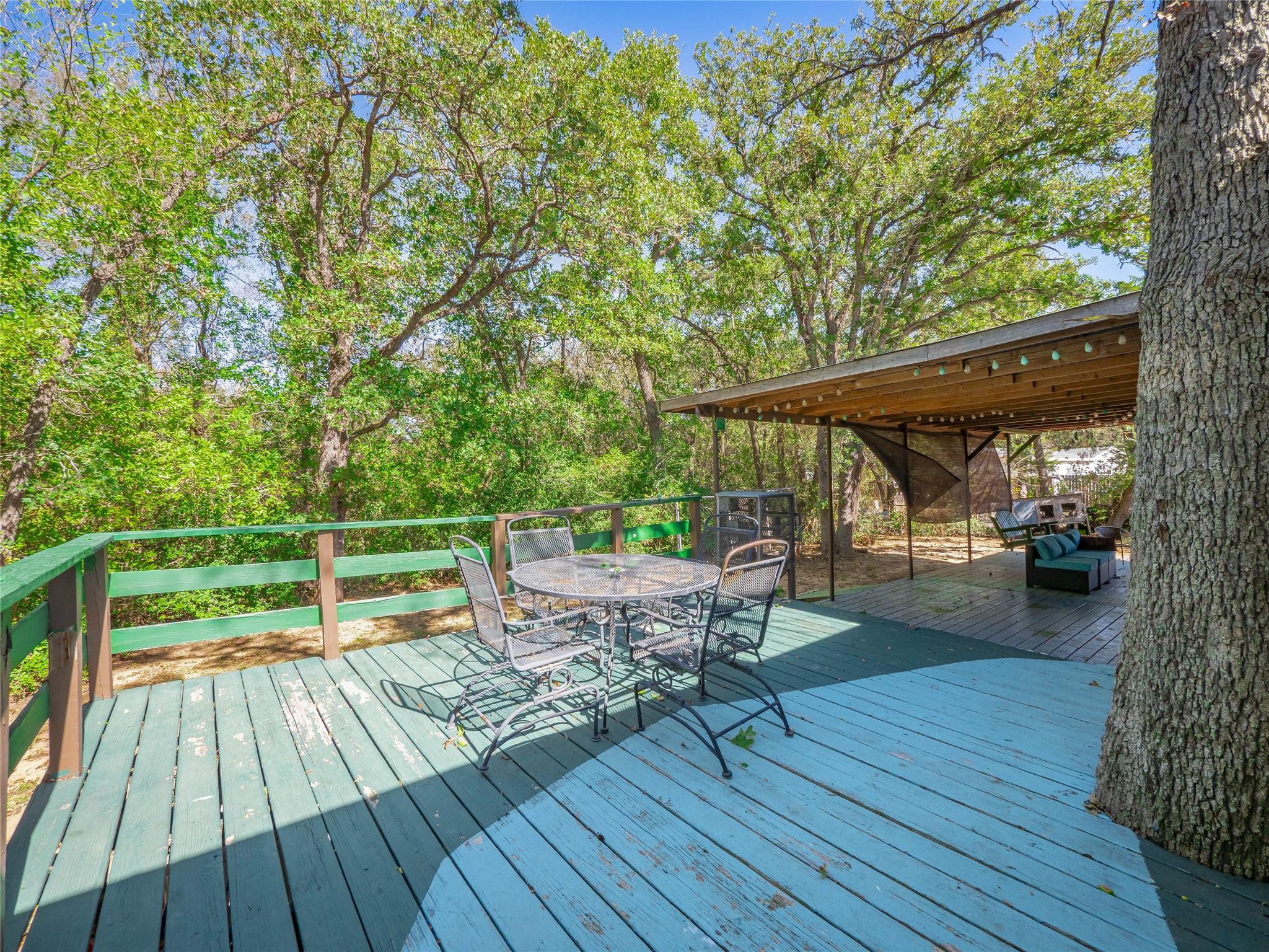 142 Hidden Oaks Loop, Elgin, TX 78621