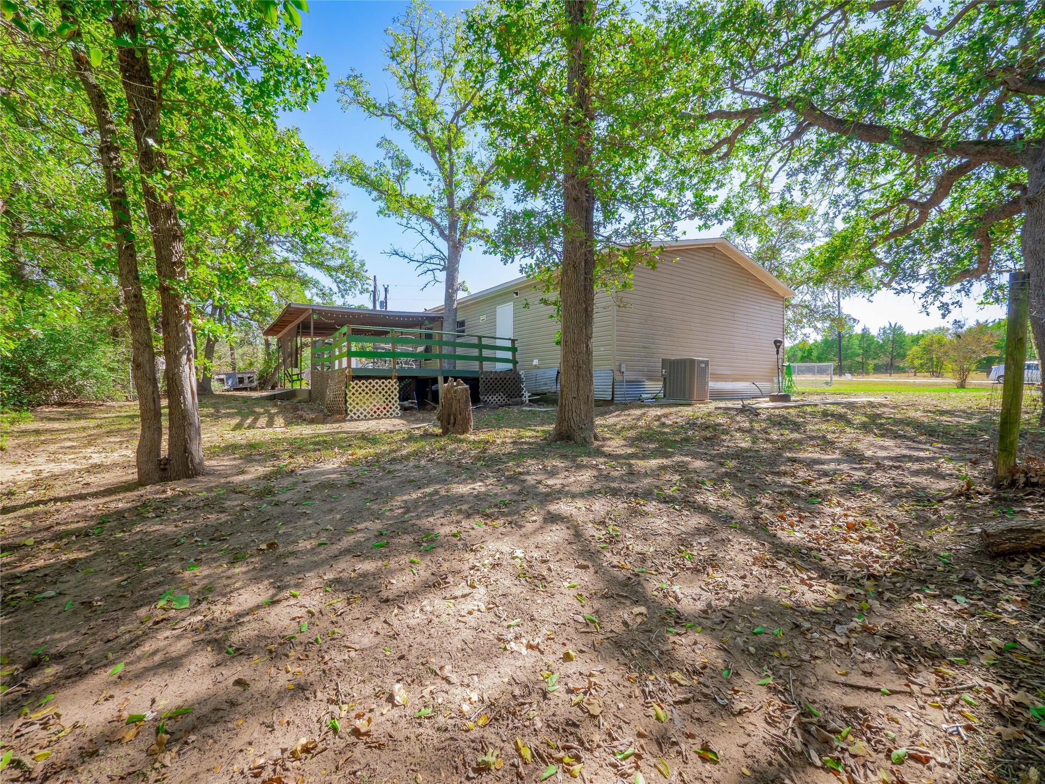 142 Hidden Oaks Loop, Elgin, TX 78621