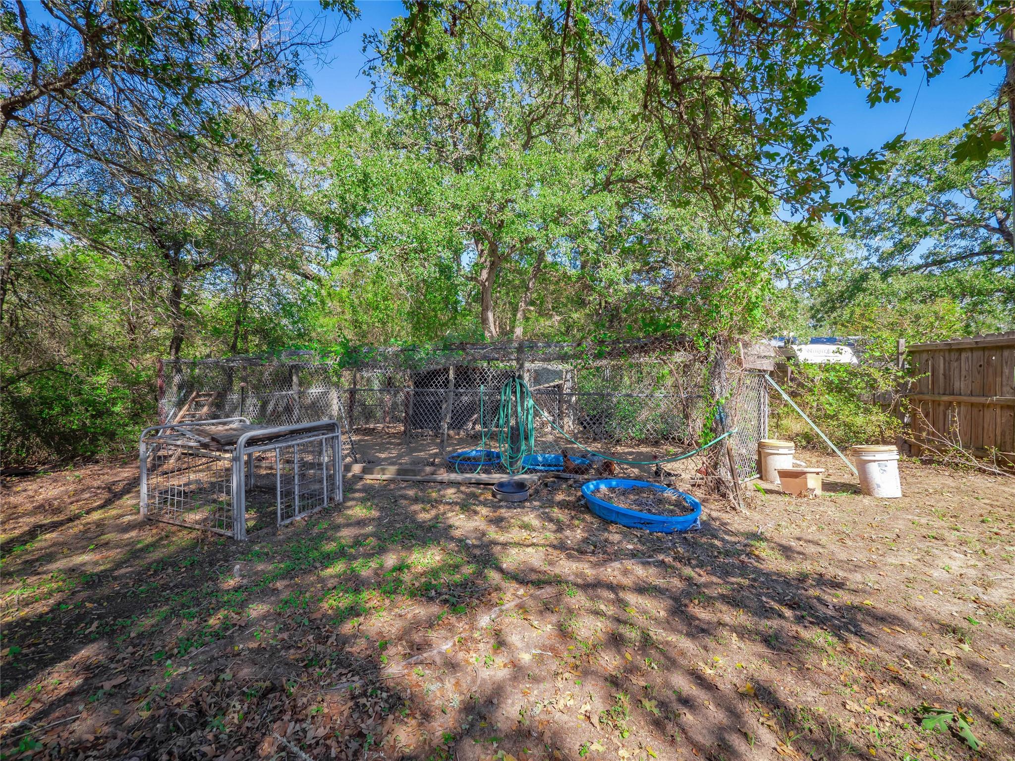142 Hidden Oaks Loop, Elgin, TX 78621