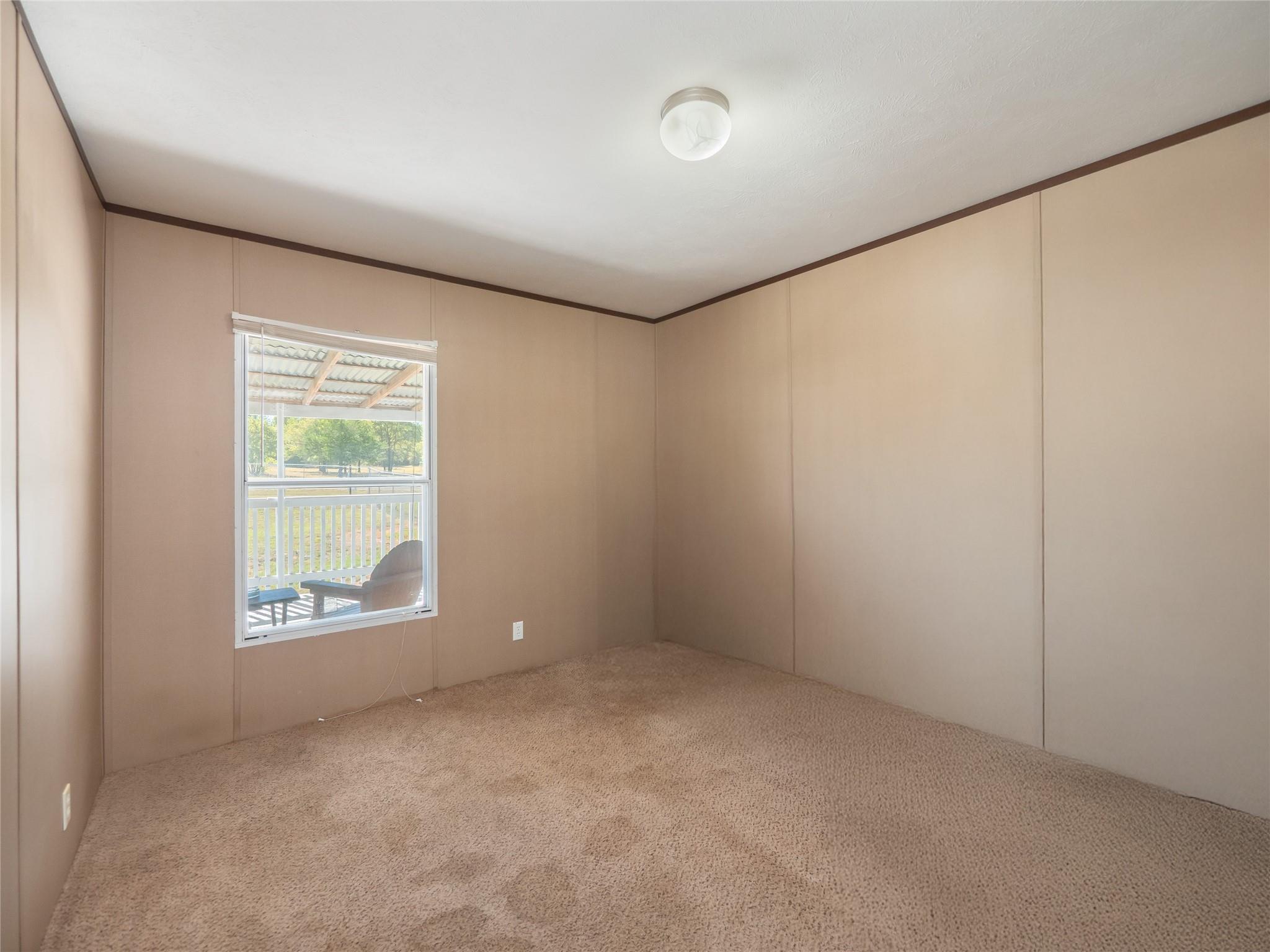 142 Hidden Oaks Loop, Elgin, TX 78621