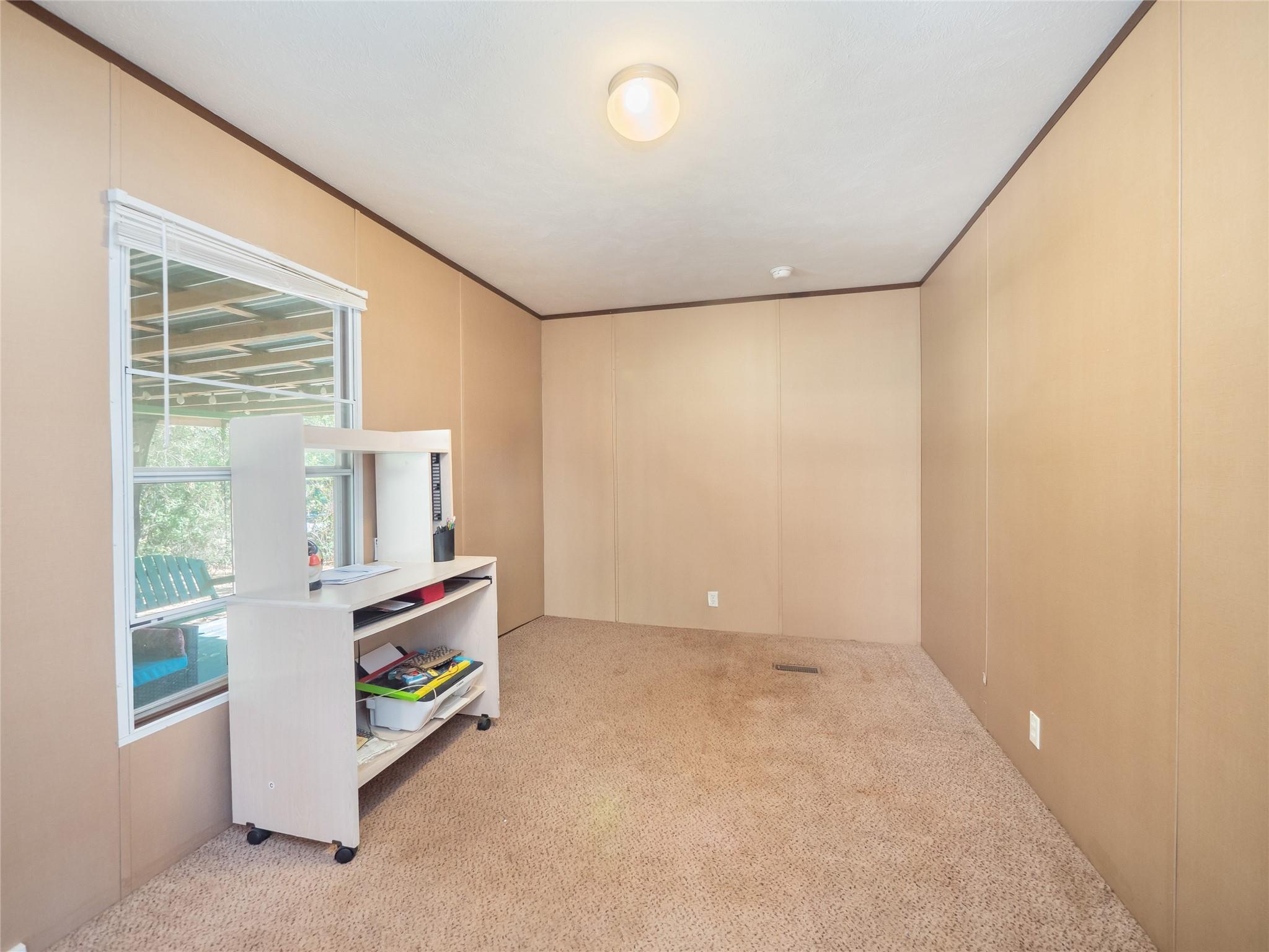 142 Hidden Oaks Loop, Elgin, TX 78621