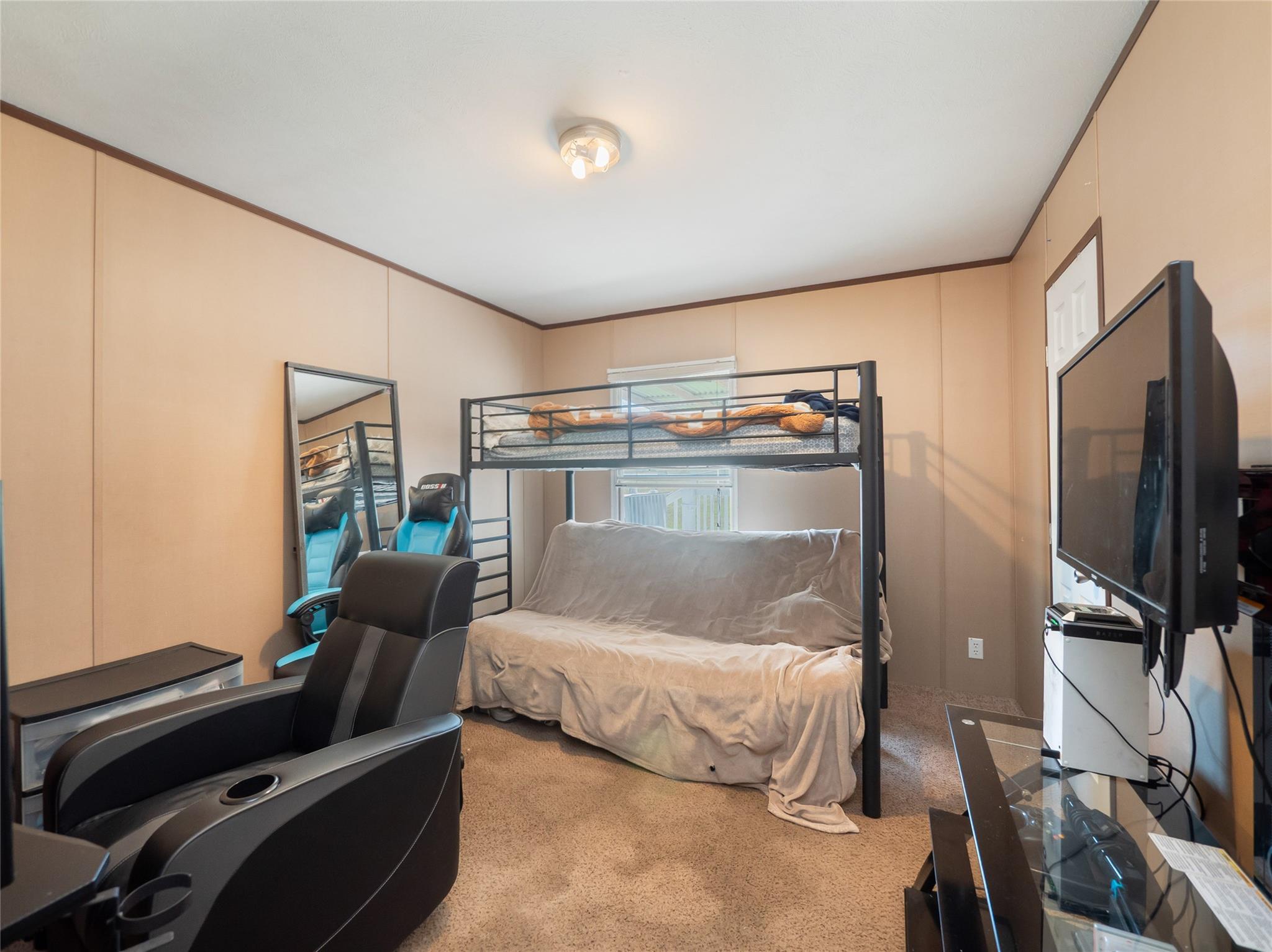 142 Hidden Oaks Loop, Elgin, TX 78621