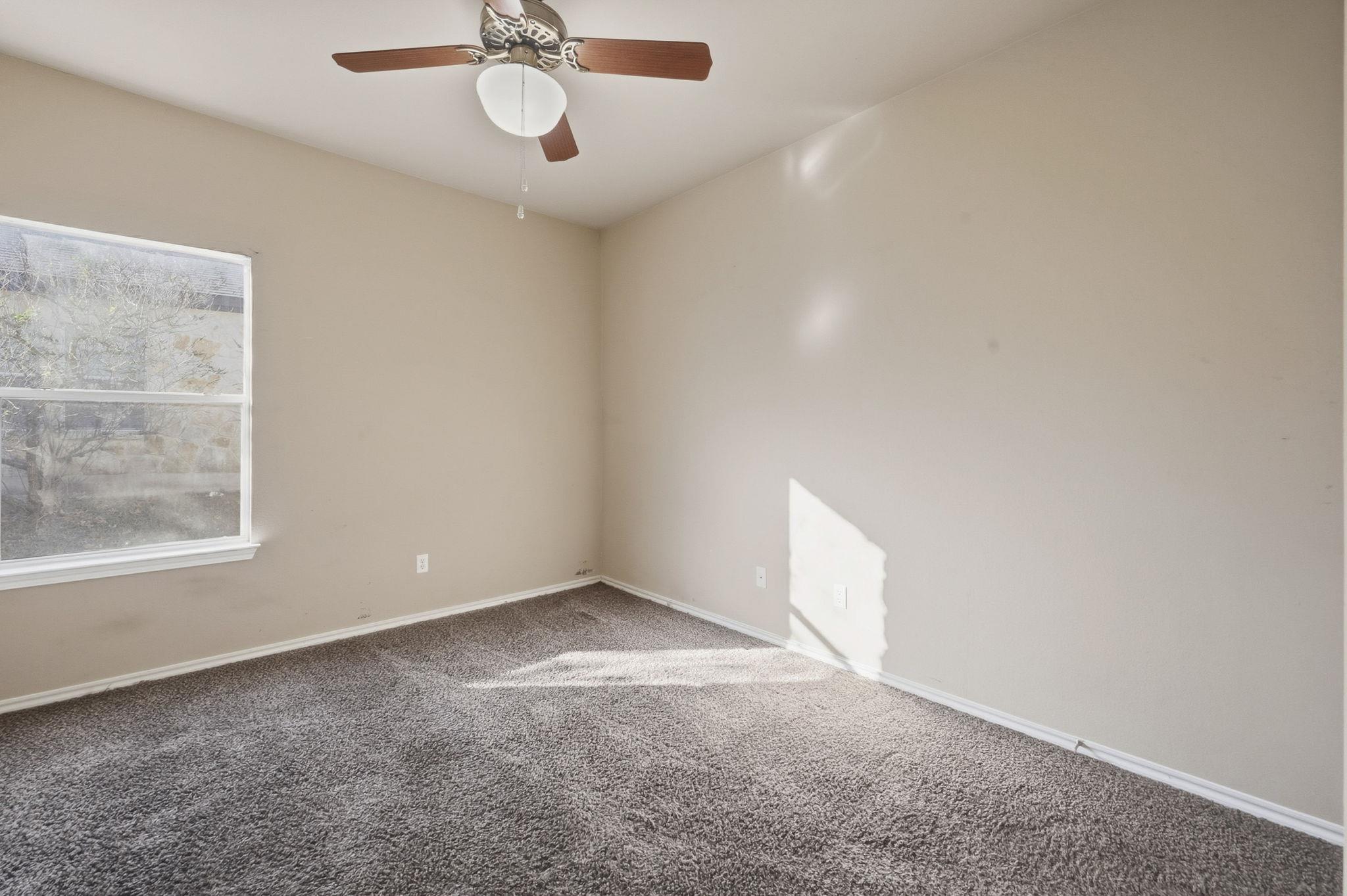 144 Dark Horse Ln, Buda, TX 78610