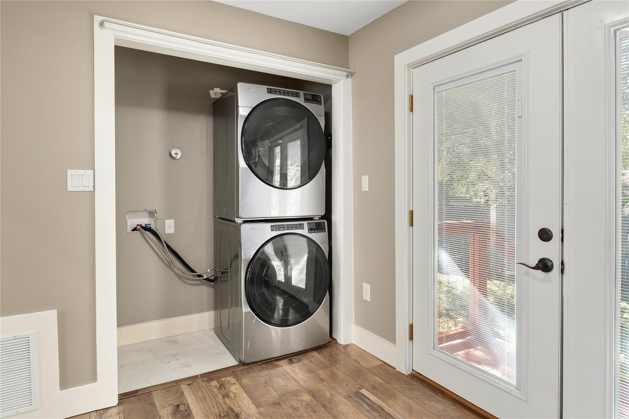 1204 Eleanor St, Austin, TX 78721