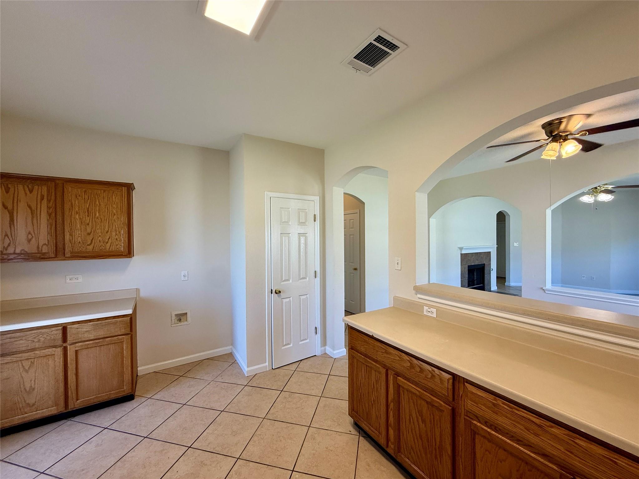 702 Estancia Way, Leander, TX 78641