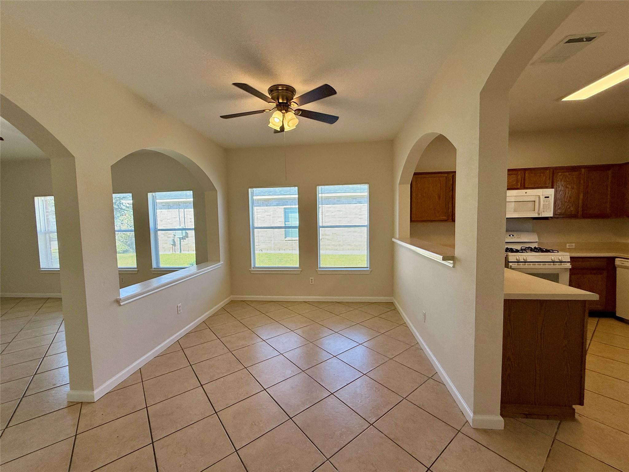 702 Estancia Way, Leander, TX 78641