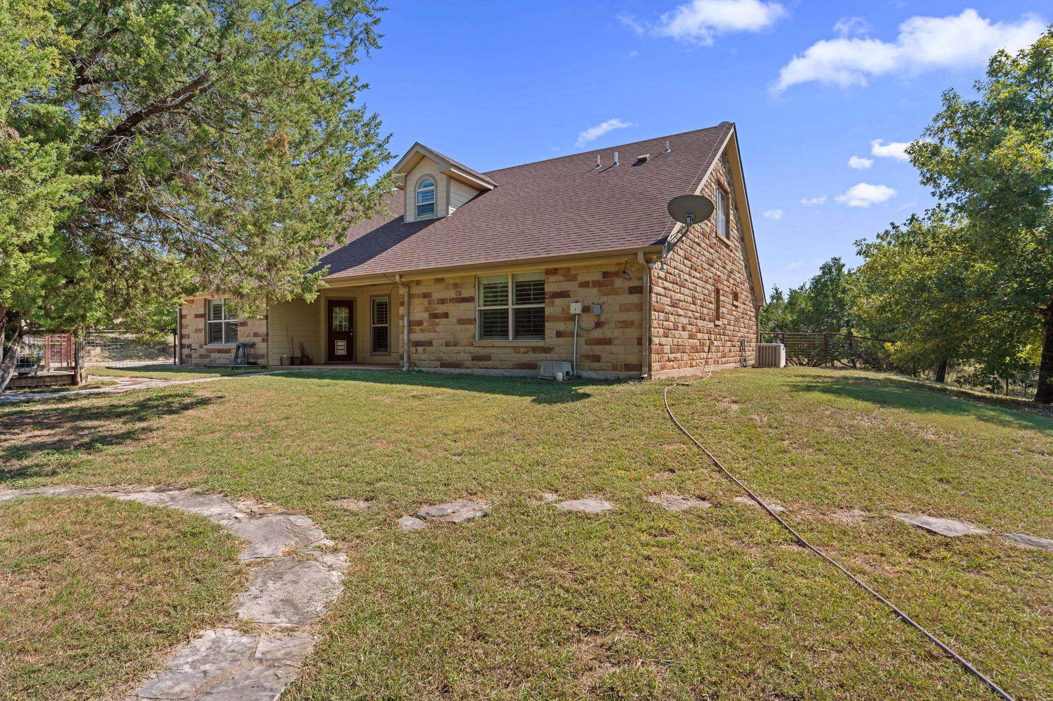 2804 County Road 1045, Lampasas, TX 76550