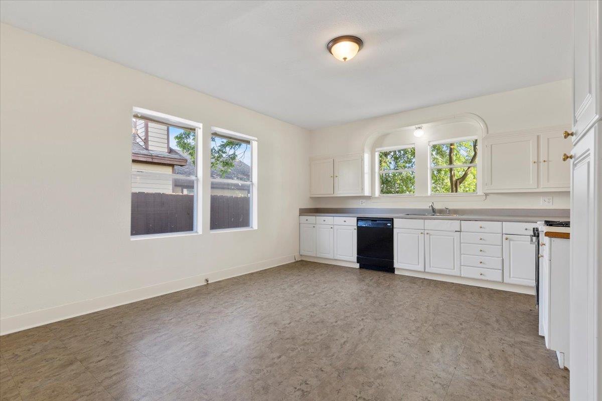 205 S Fm 1660 S, Hutto, TX 78634