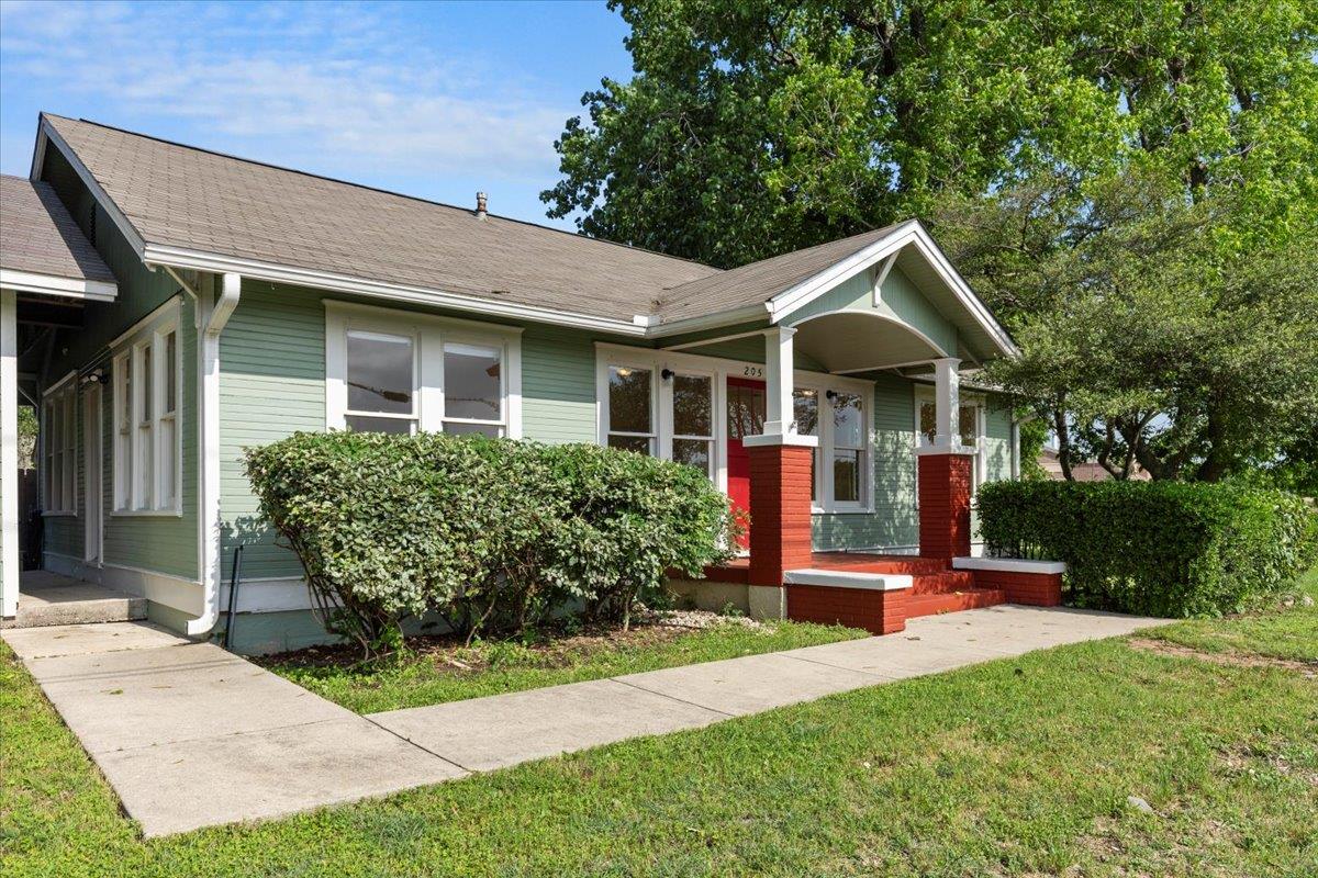 205 S Fm 1660 S, Hutto, TX 78634