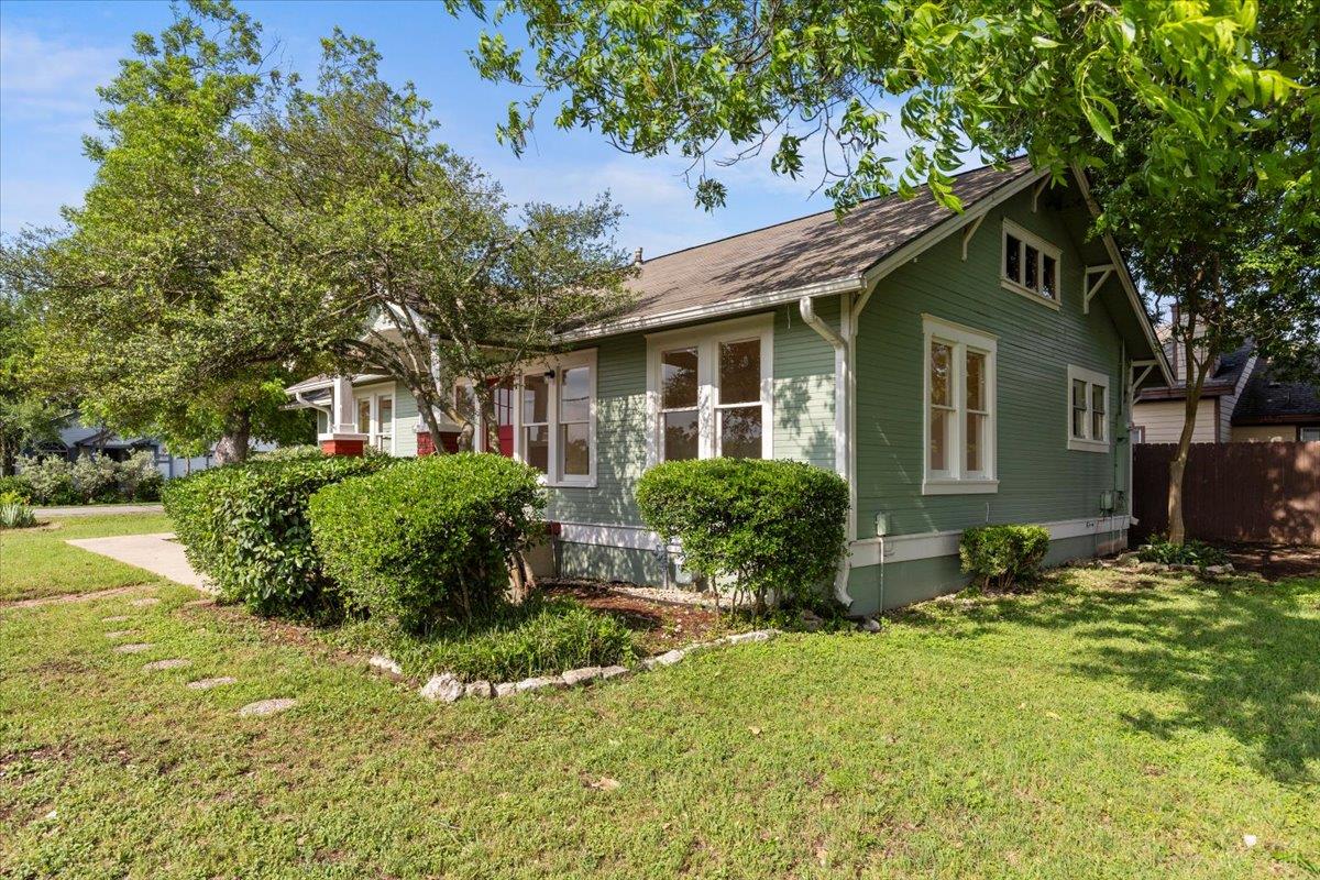 205 S Fm 1660 S, Hutto, TX 78634