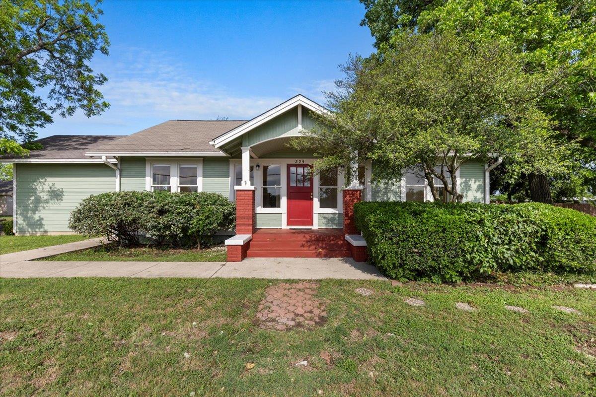 205 S Fm 1660 S, Hutto, TX 78634