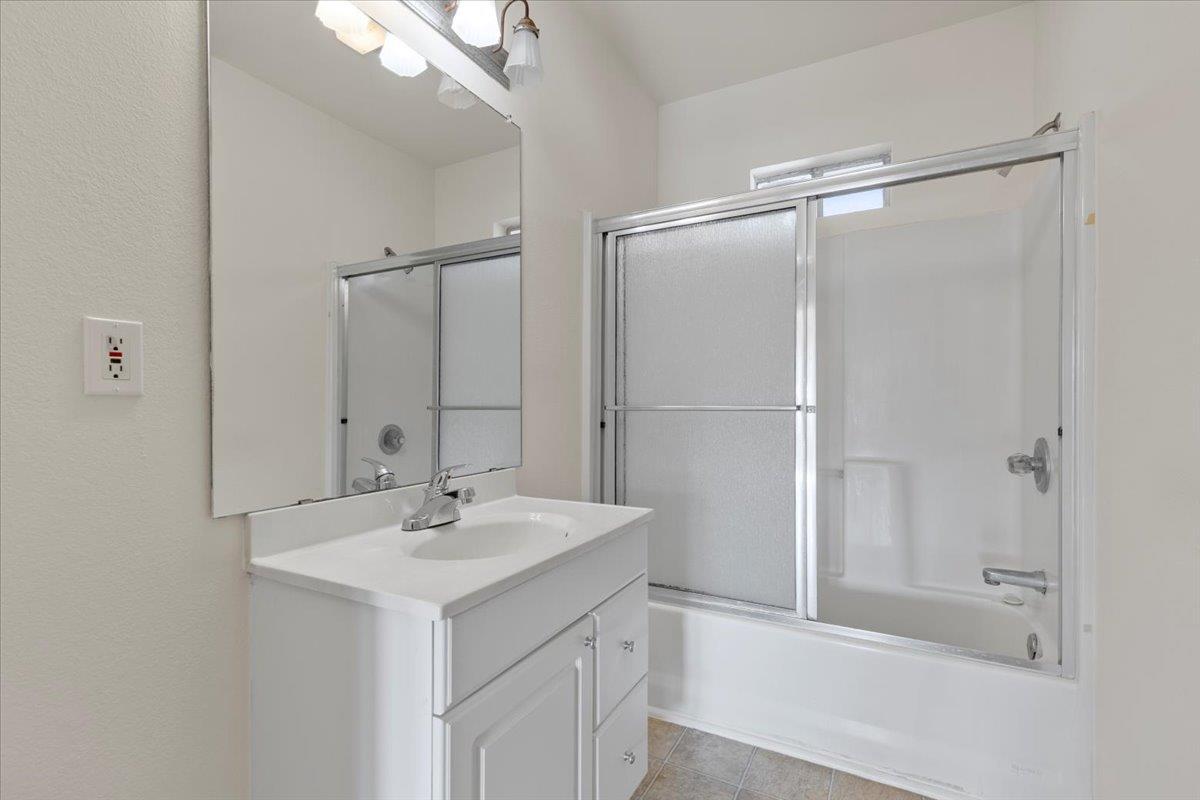 205 S Fm 1660 S, Hutto, TX 78634