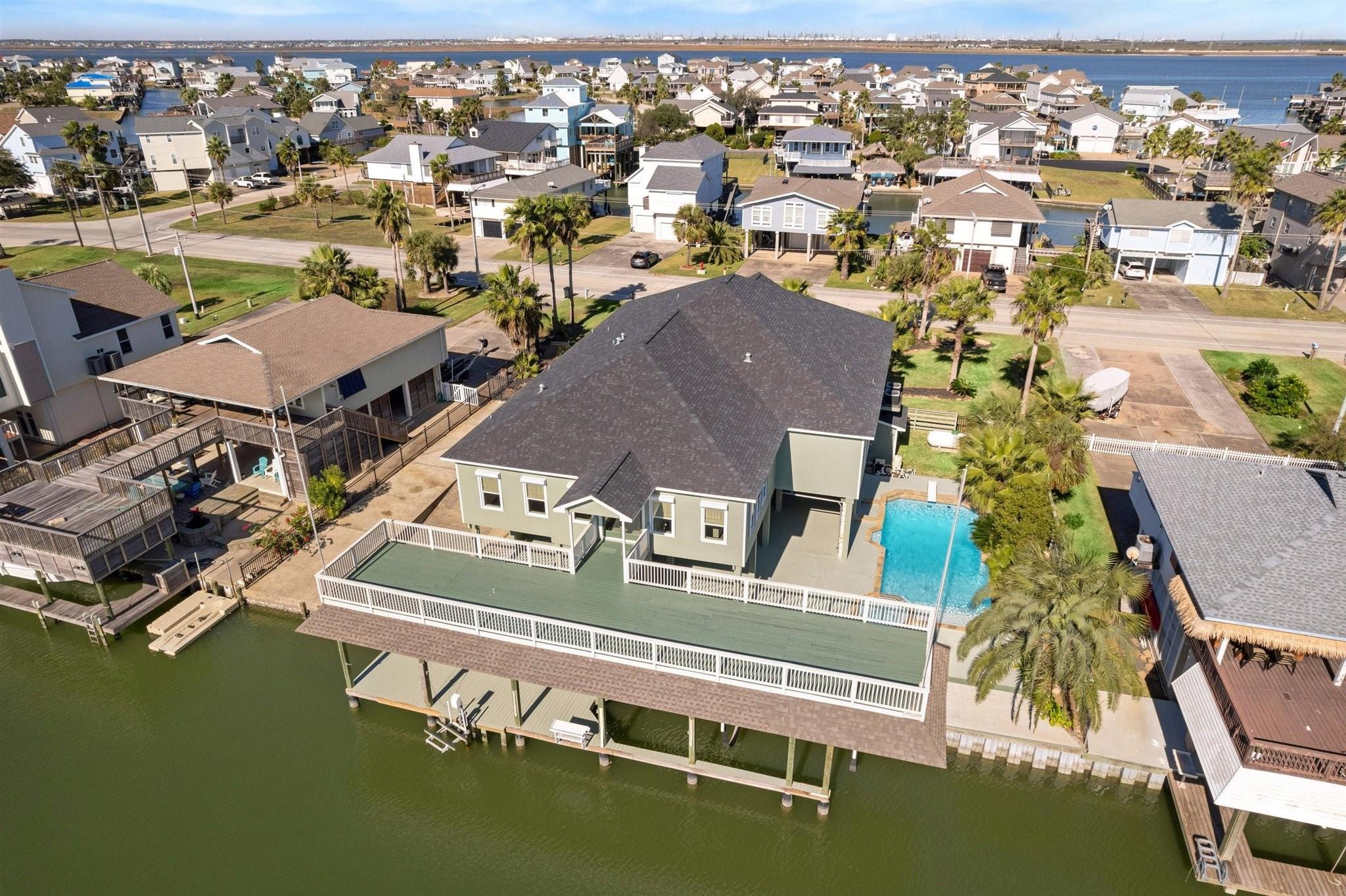 1315 Tiki Dr, Galveston, TX 77554