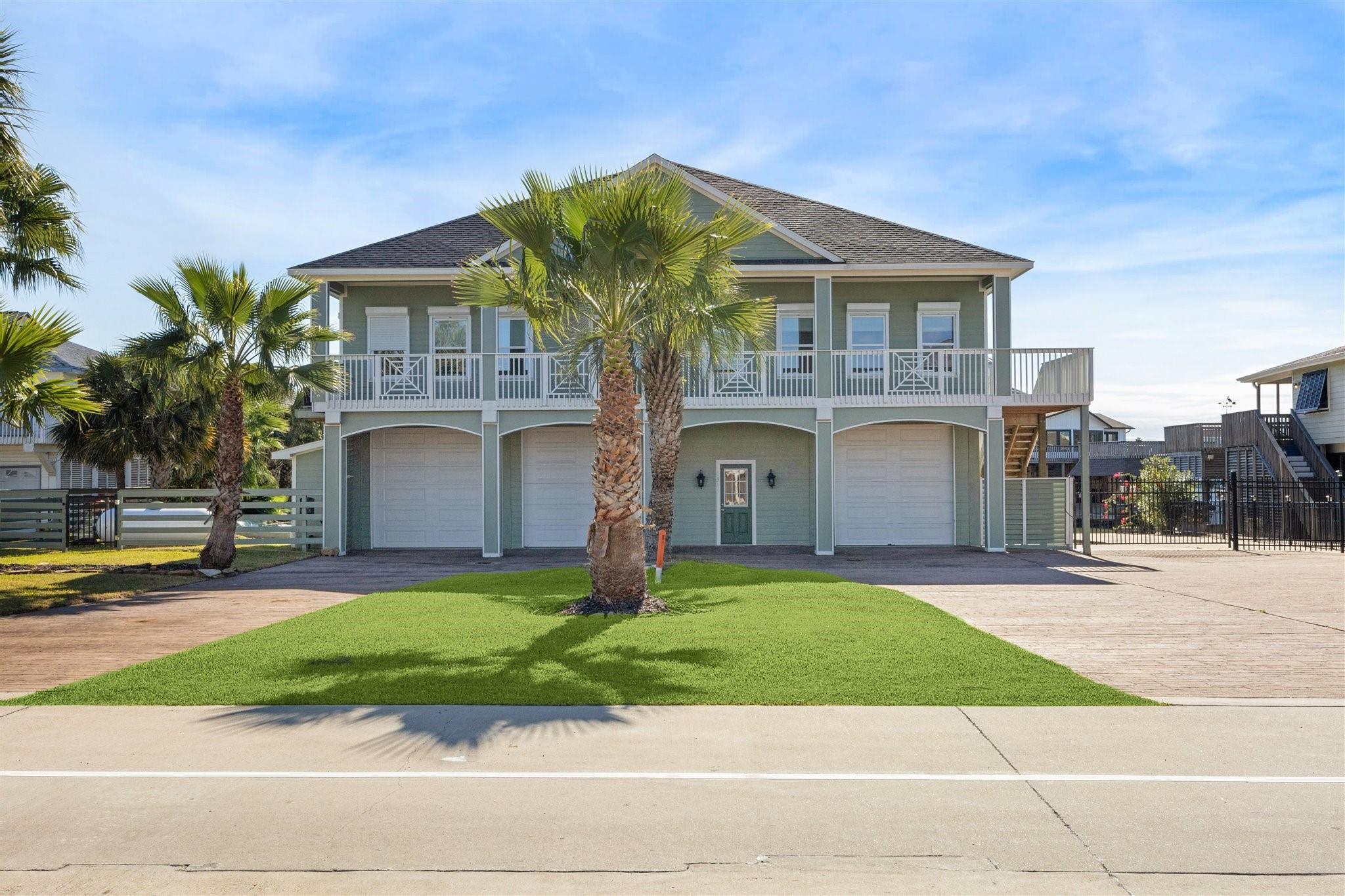 1315 Tiki Dr, Galveston, TX 77554