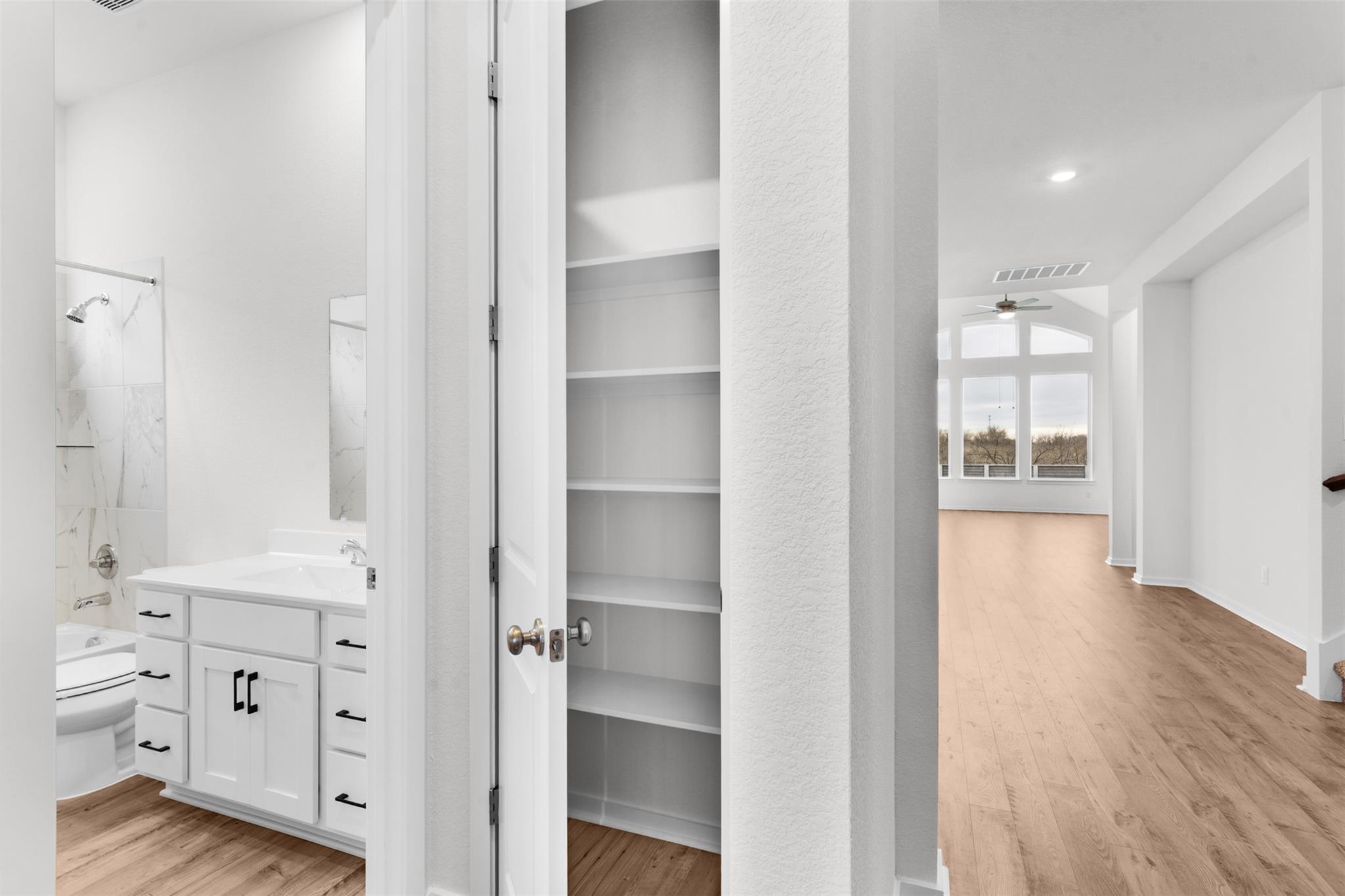 13609 Grassdale Vw, Manor, TX 78653