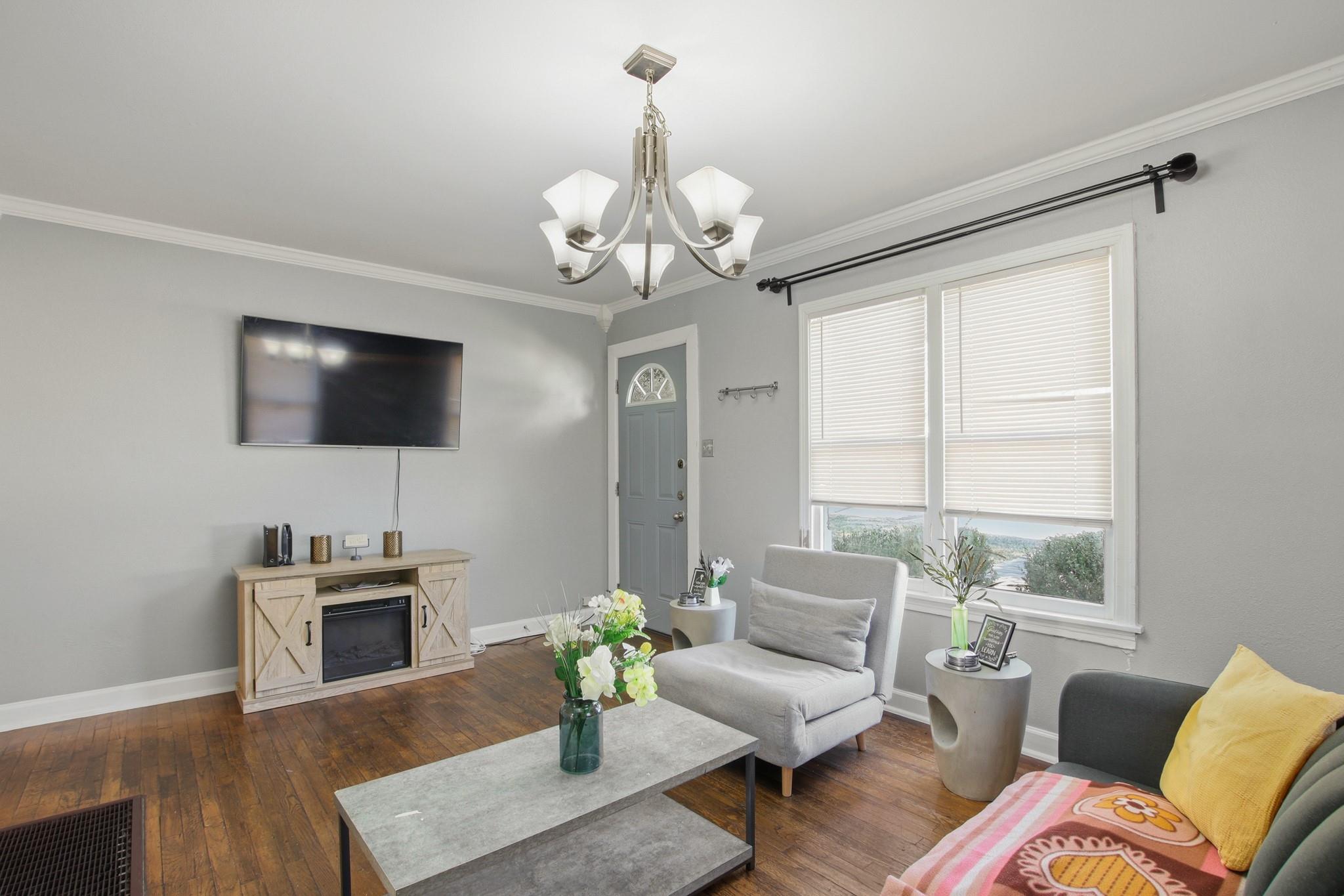 5305 Harmon Ave, Austin, TX 78751