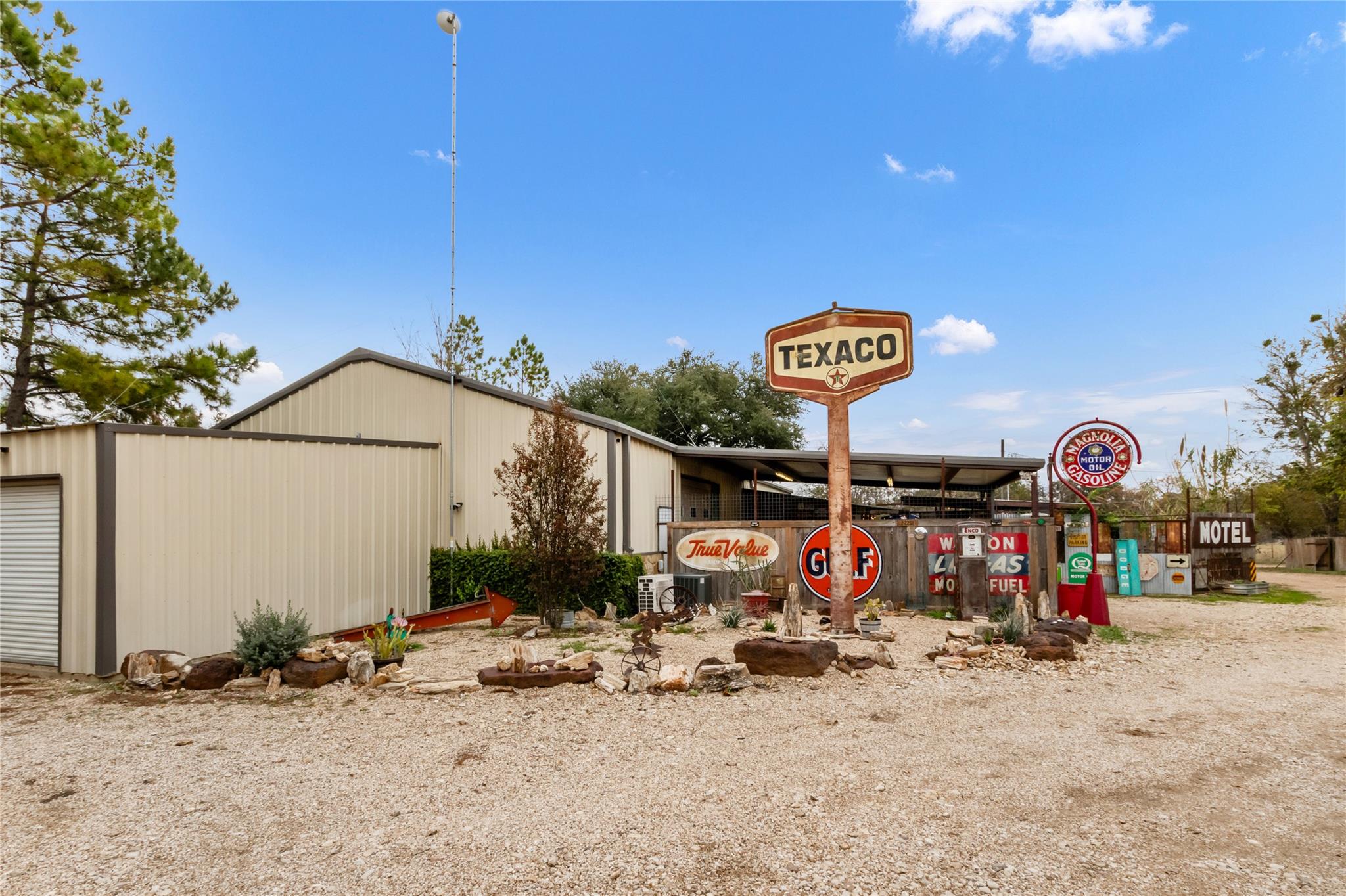 402 Magnolia St, Gause, TX 77857