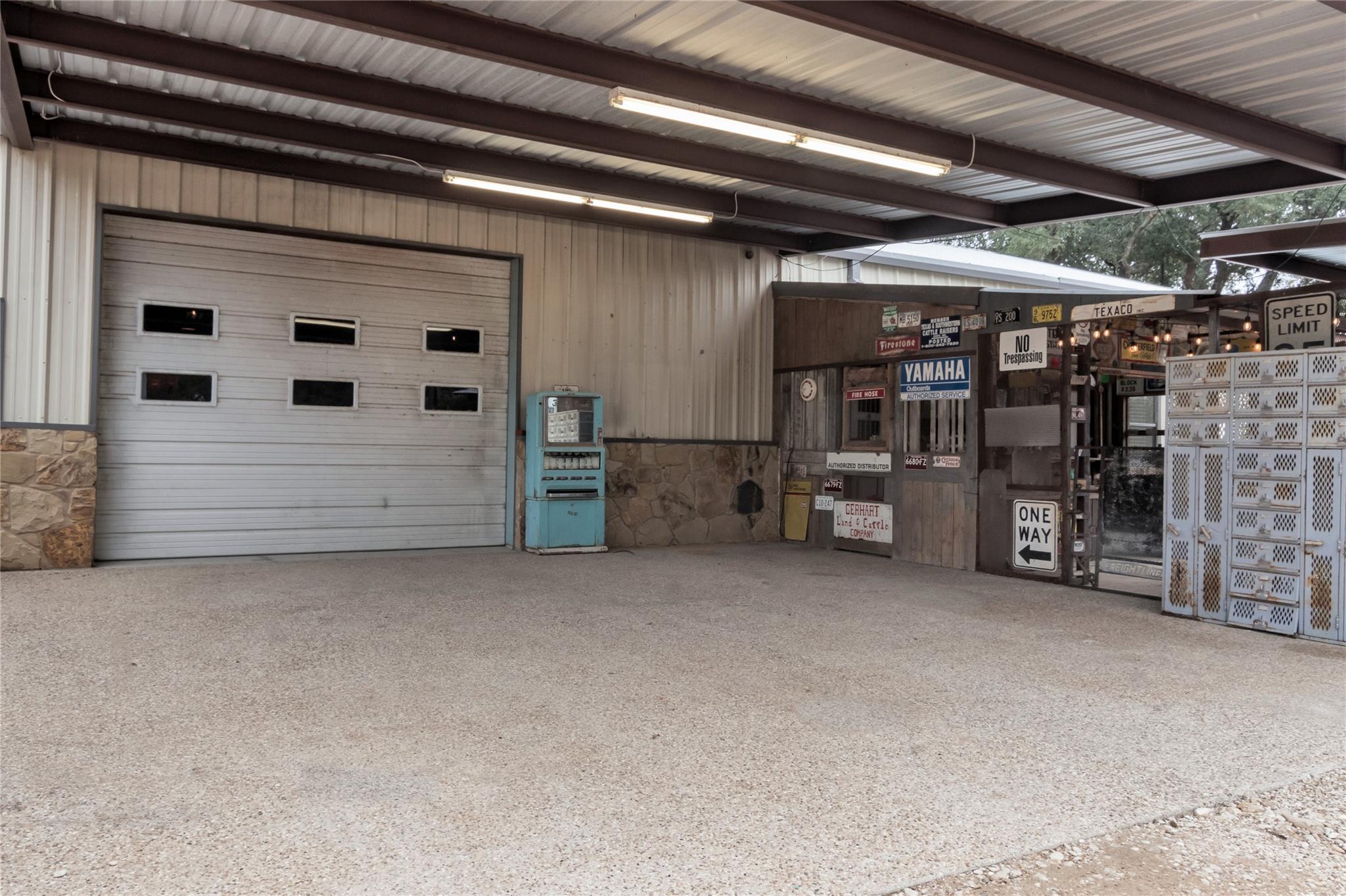 402 Magnolia St, Gause, TX 77857