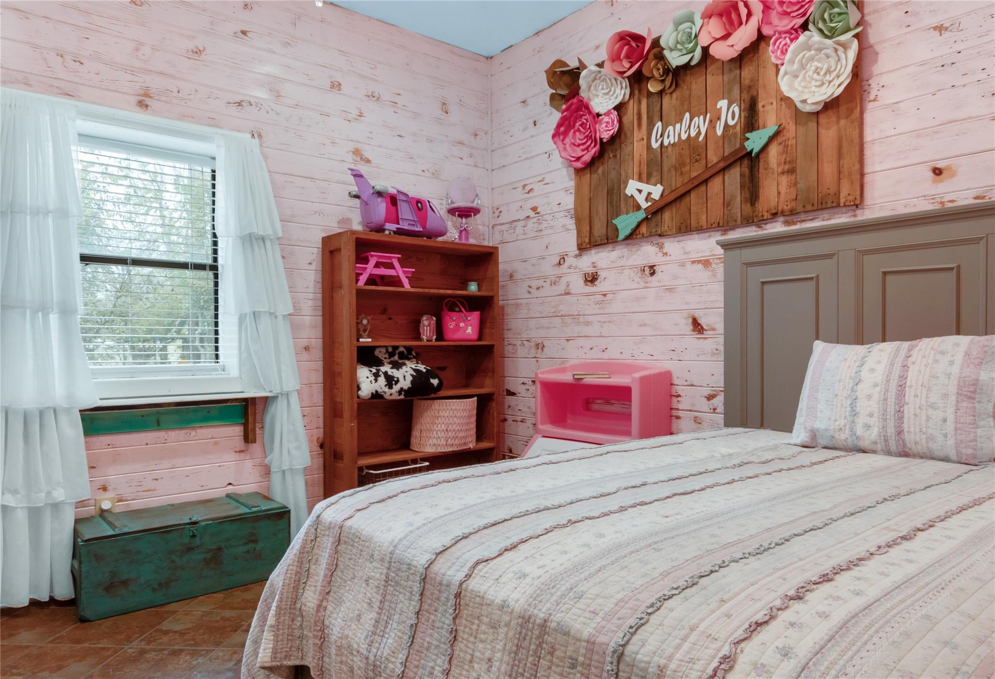 402 Magnolia St, Gause, TX 77857