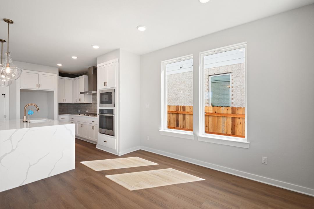 1160 North Roger Hanks Parkway, Dripping Springs, TX 78620