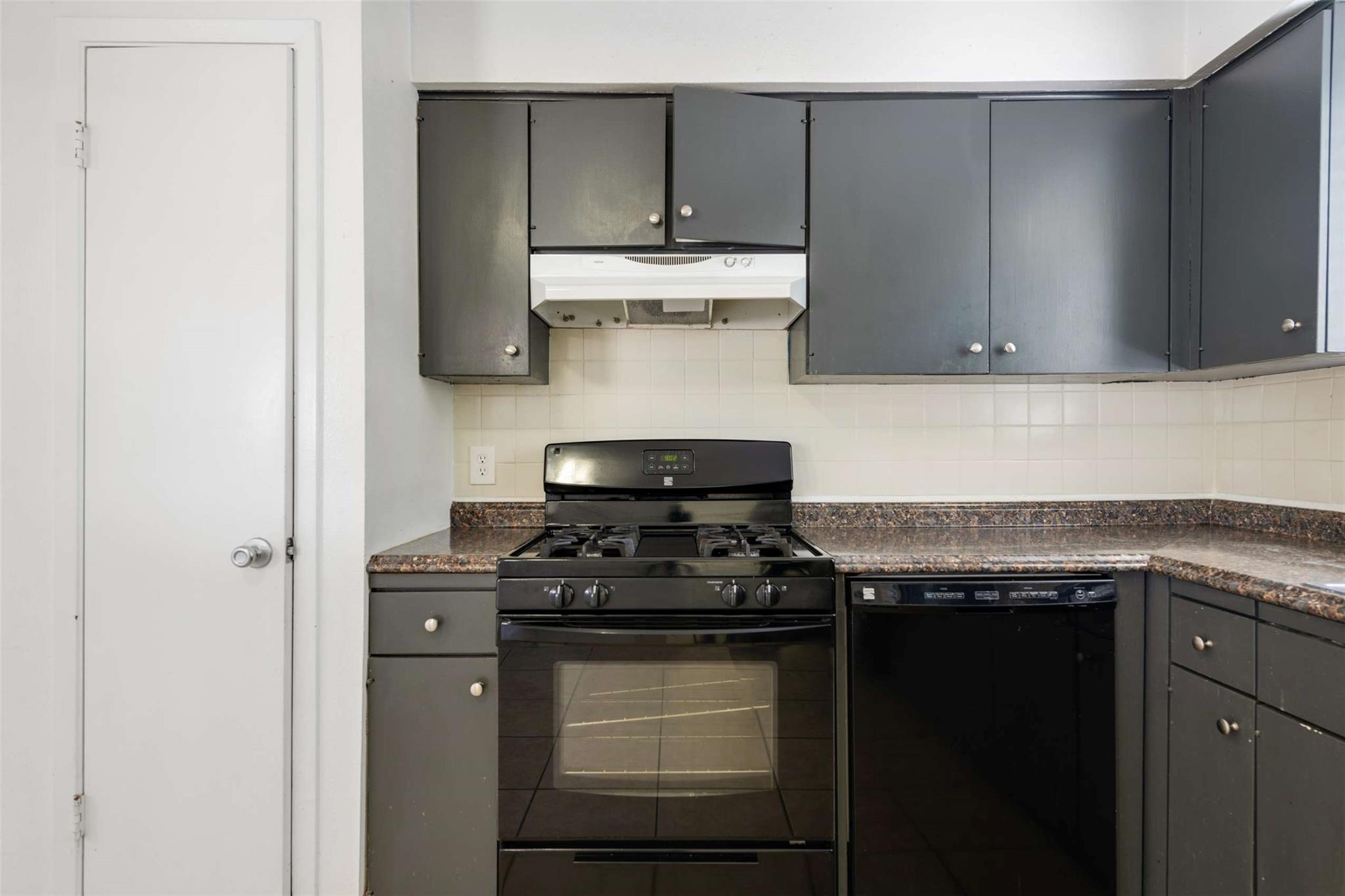 1207 W Rundberg Ln, Austin, TX 78758