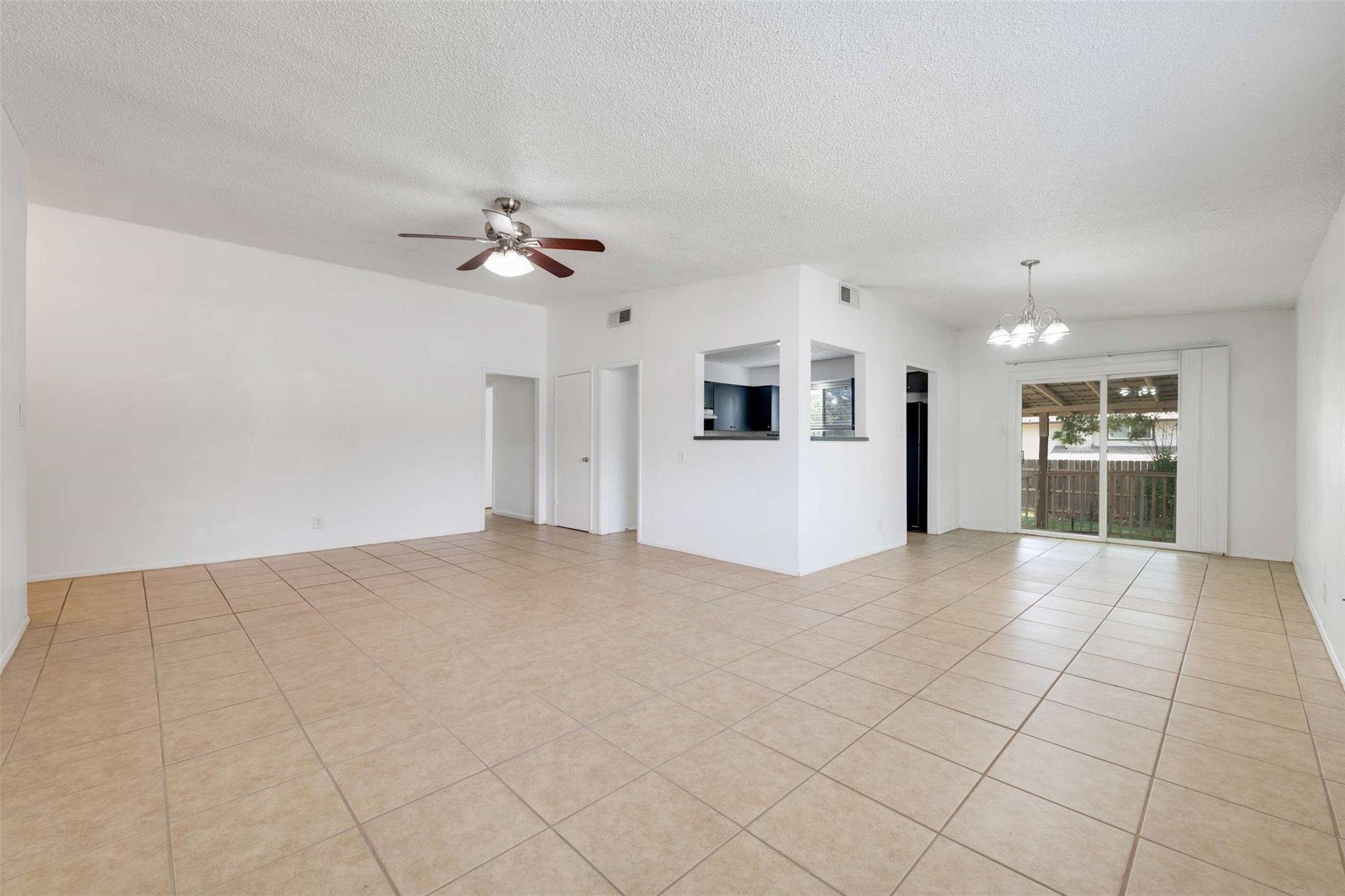 1207 W Rundberg Ln, Austin, TX 78758