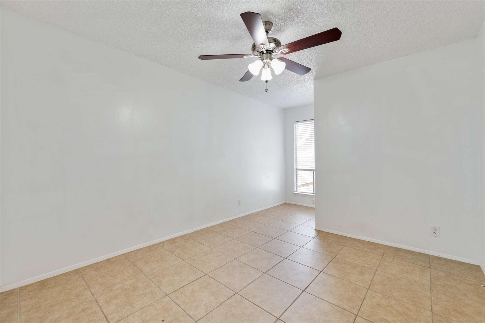 1207 W Rundberg Ln, Austin, TX 78758