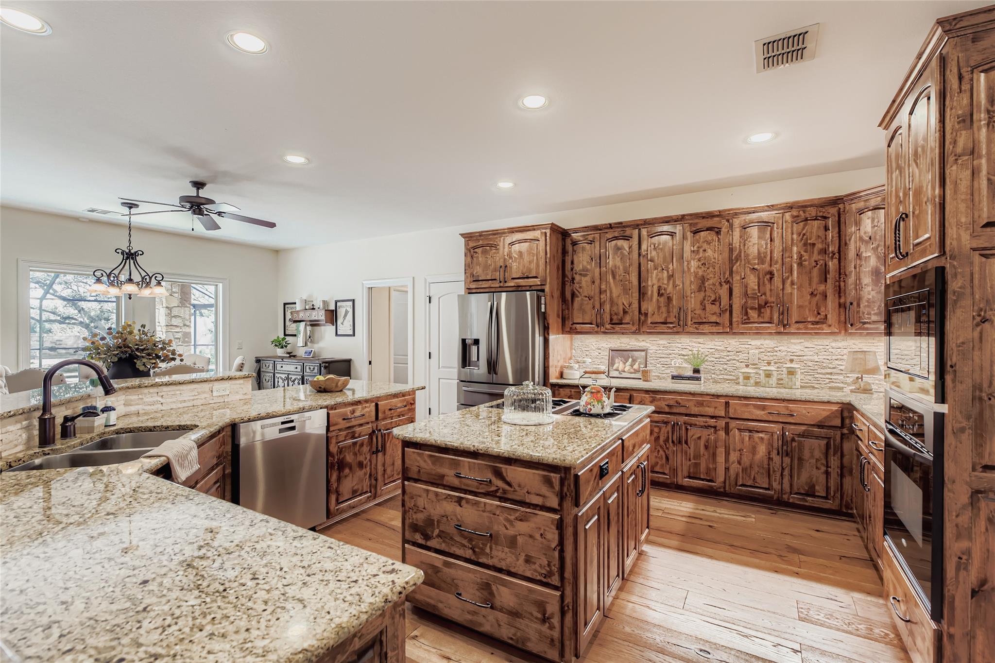 9907 Kopplin Rd, New Braunfels, TX 78132