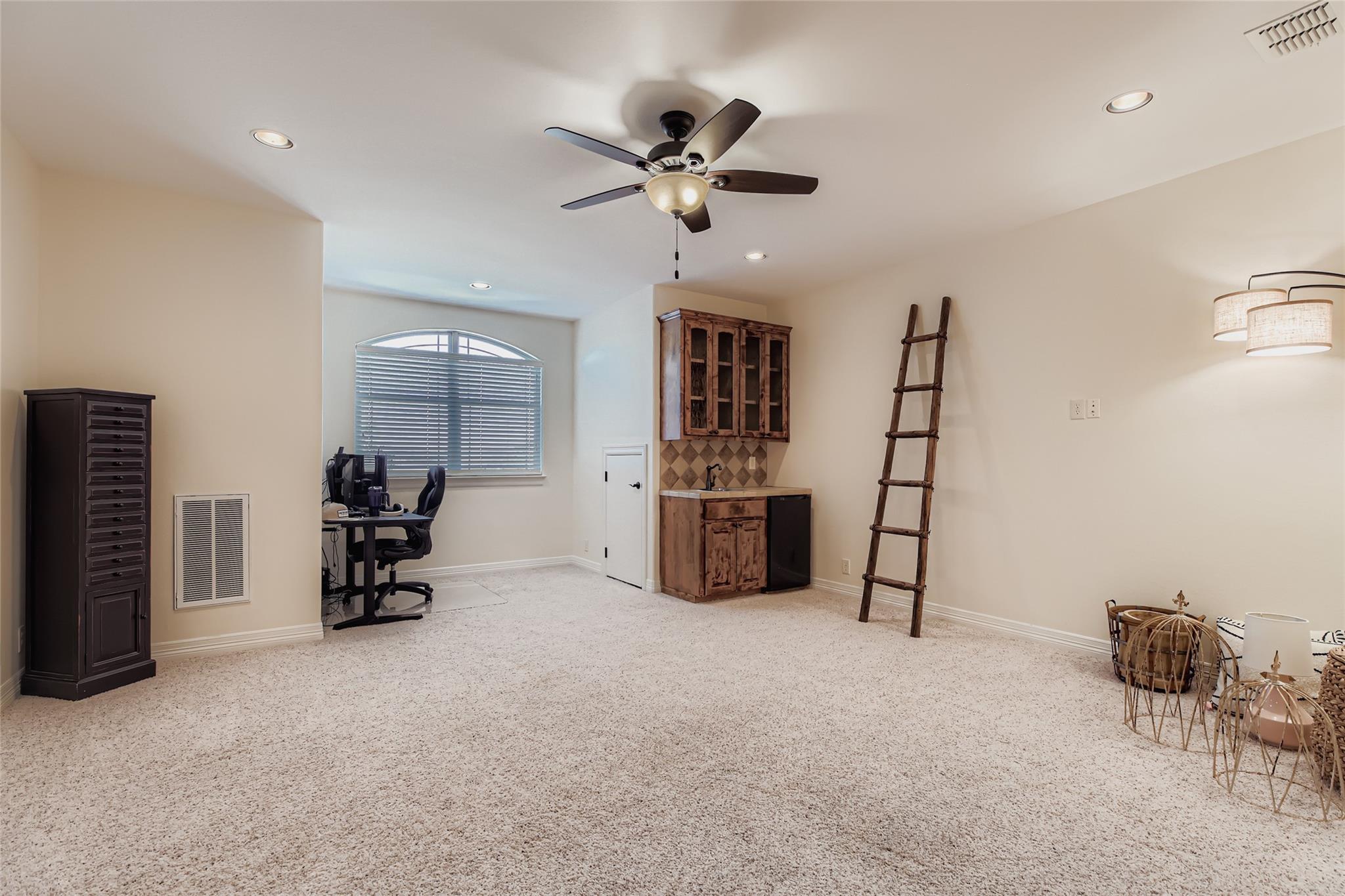 9907 Kopplin Rd, New Braunfels, TX 78132