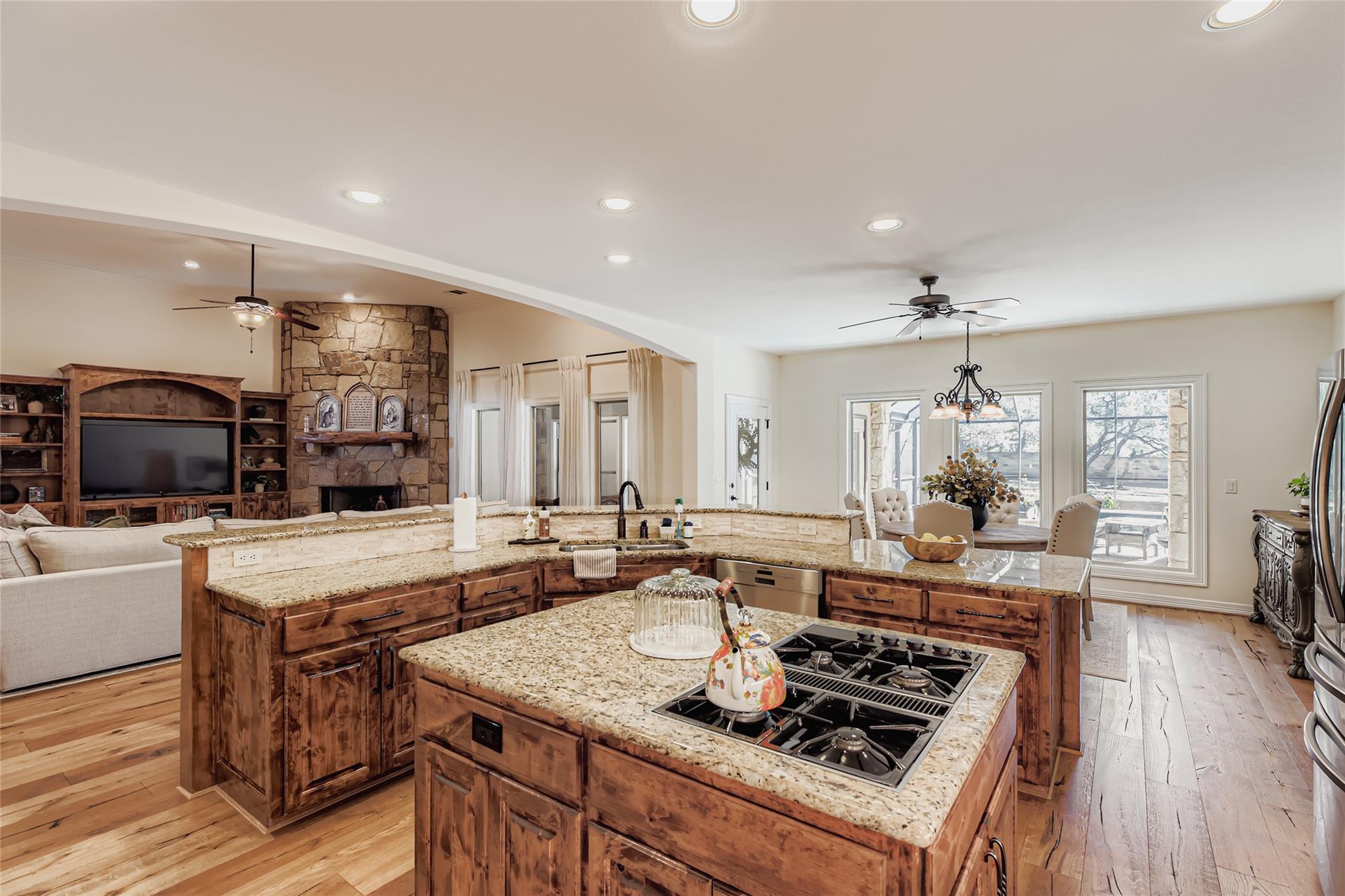 9907 Kopplin Rd, New Braunfels, TX 78132