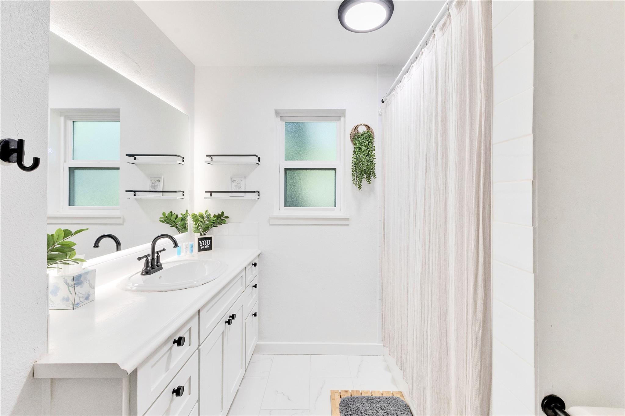 3306 S Pleasant Valley Rd, Austin, TX 78741