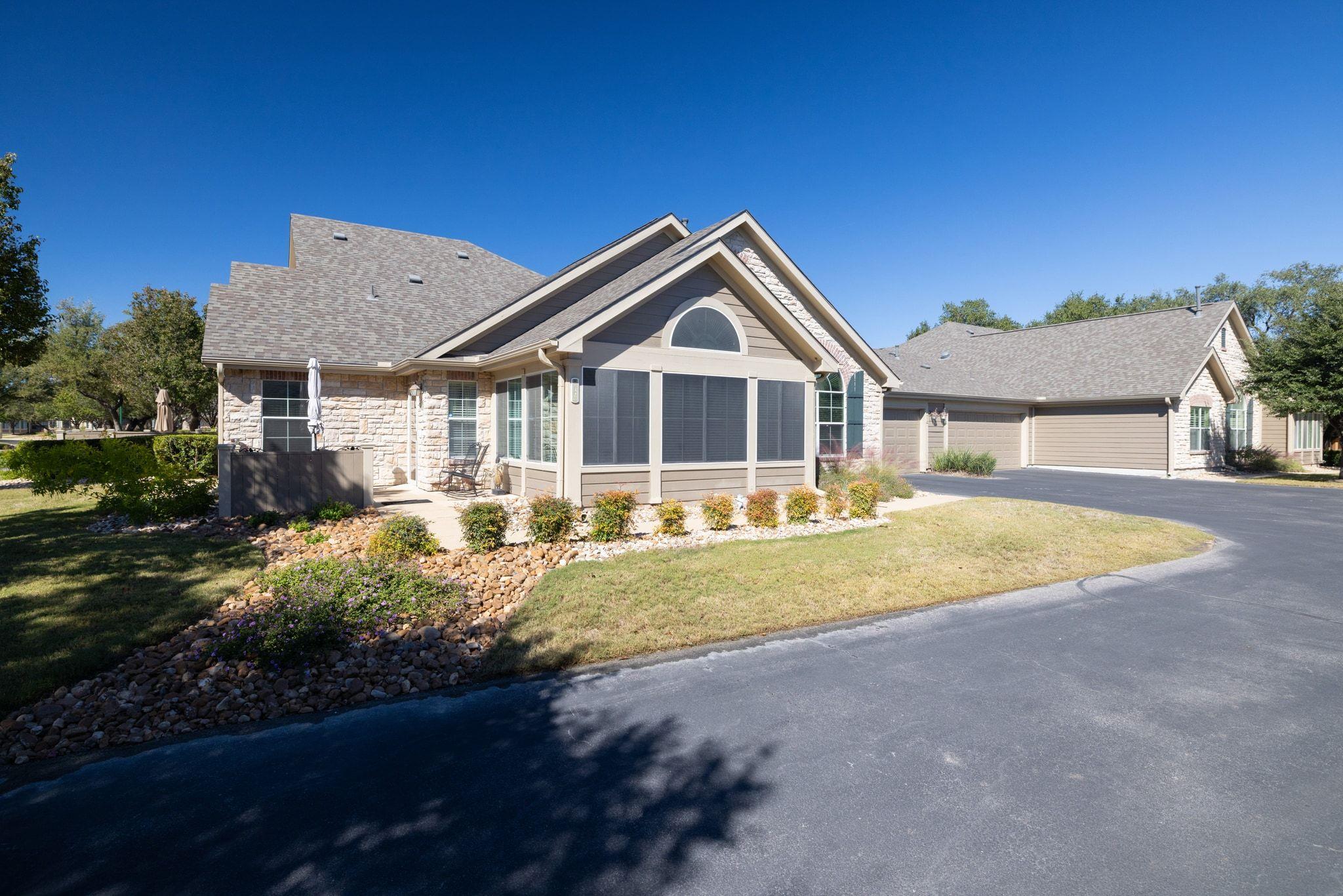 30 Wildwood Dr # 32, Georgetown, TX 78633