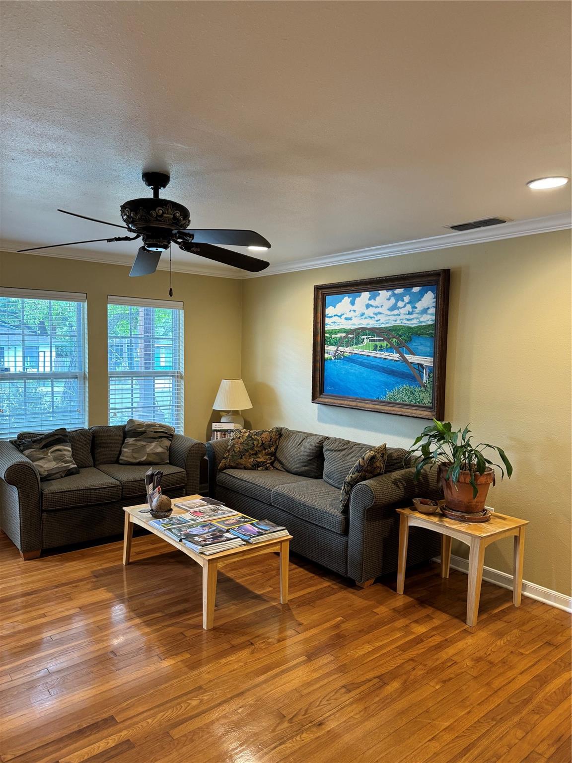 1504 W Koenig Ln, Austin, TX 78756